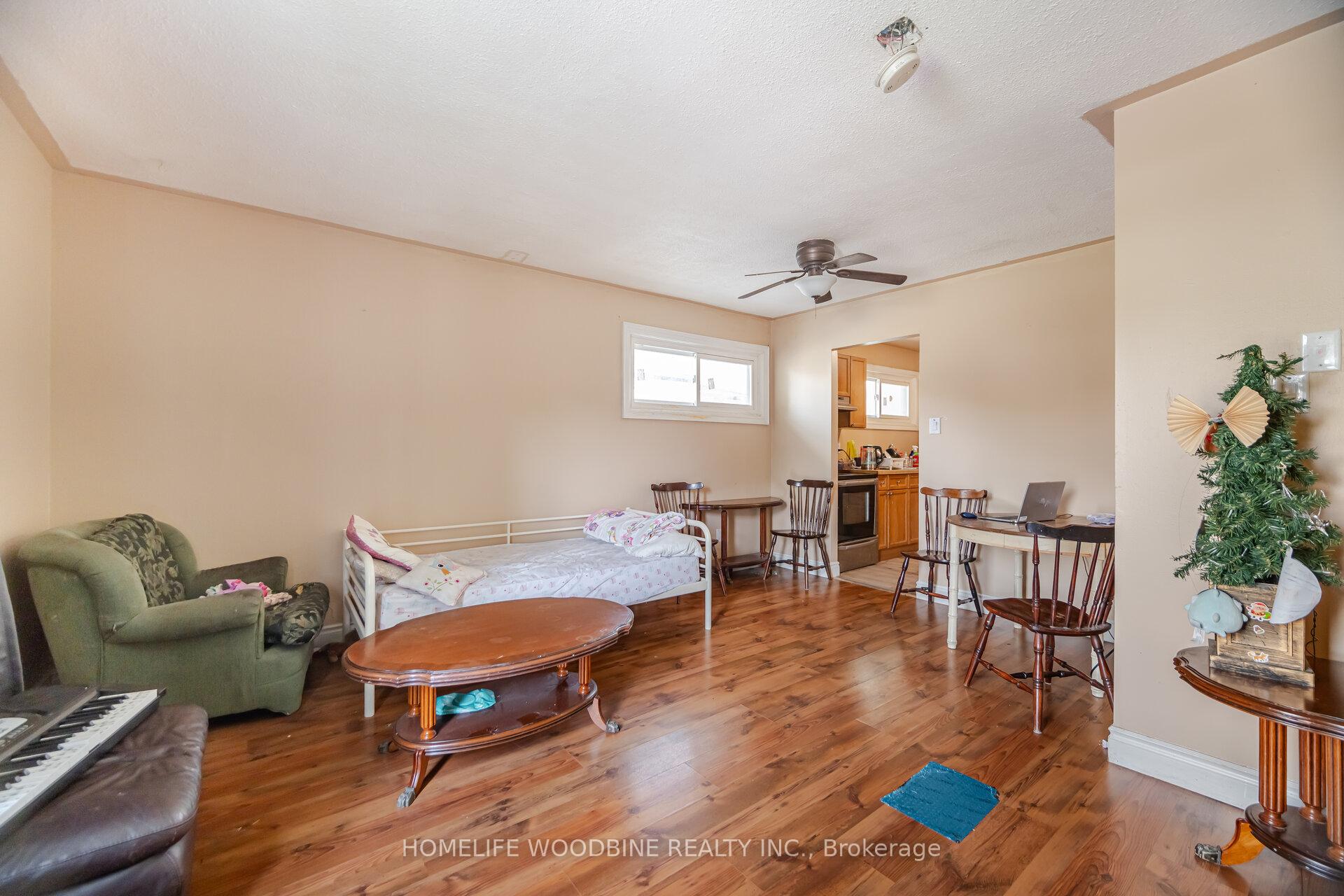 Photo 6 of 11 Helena Court, Brampton, Queen Street Corridor — HOMEH