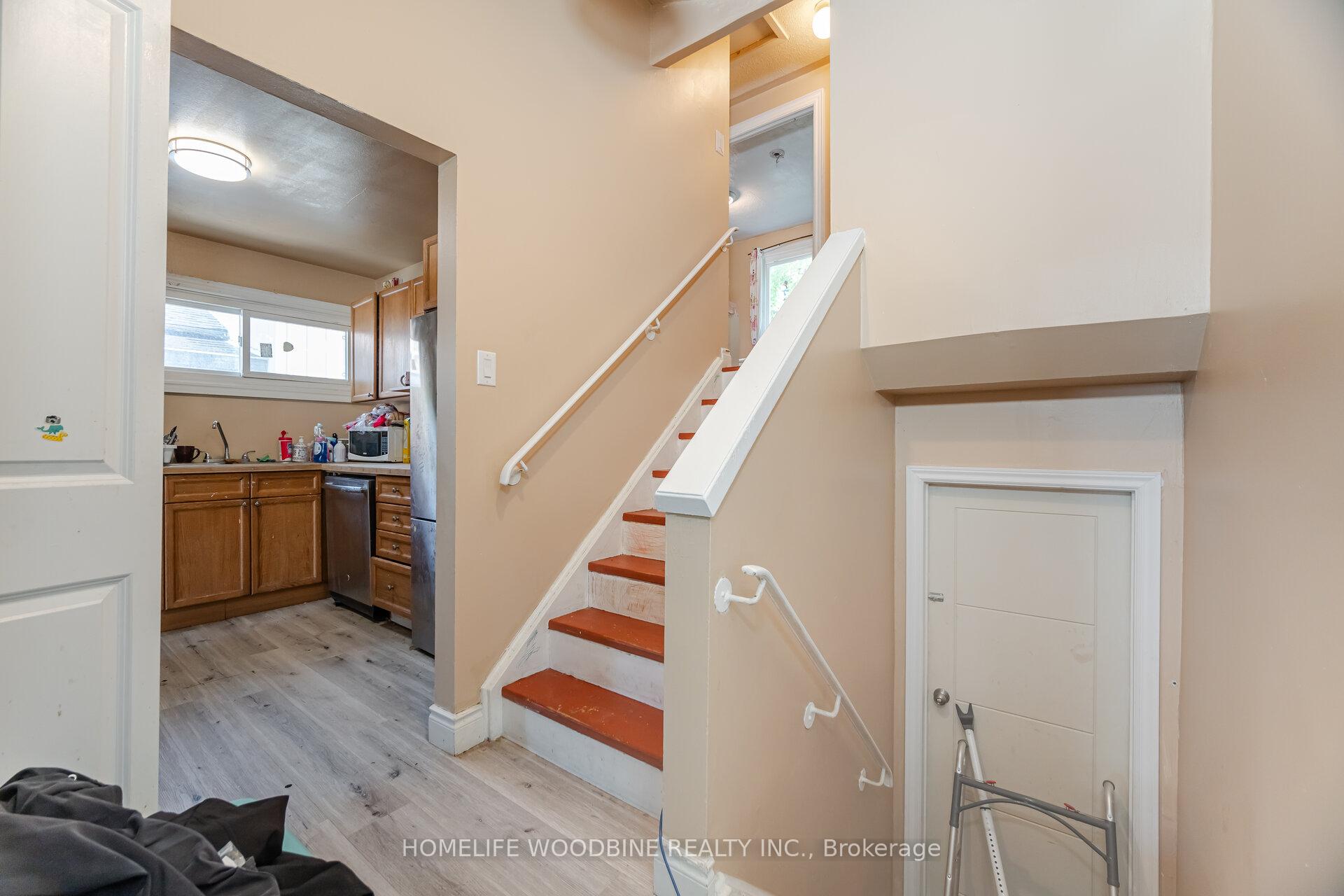 Photo 13 of 11 Helena Court, Brampton, Queen Street Corridor — HOMEH
