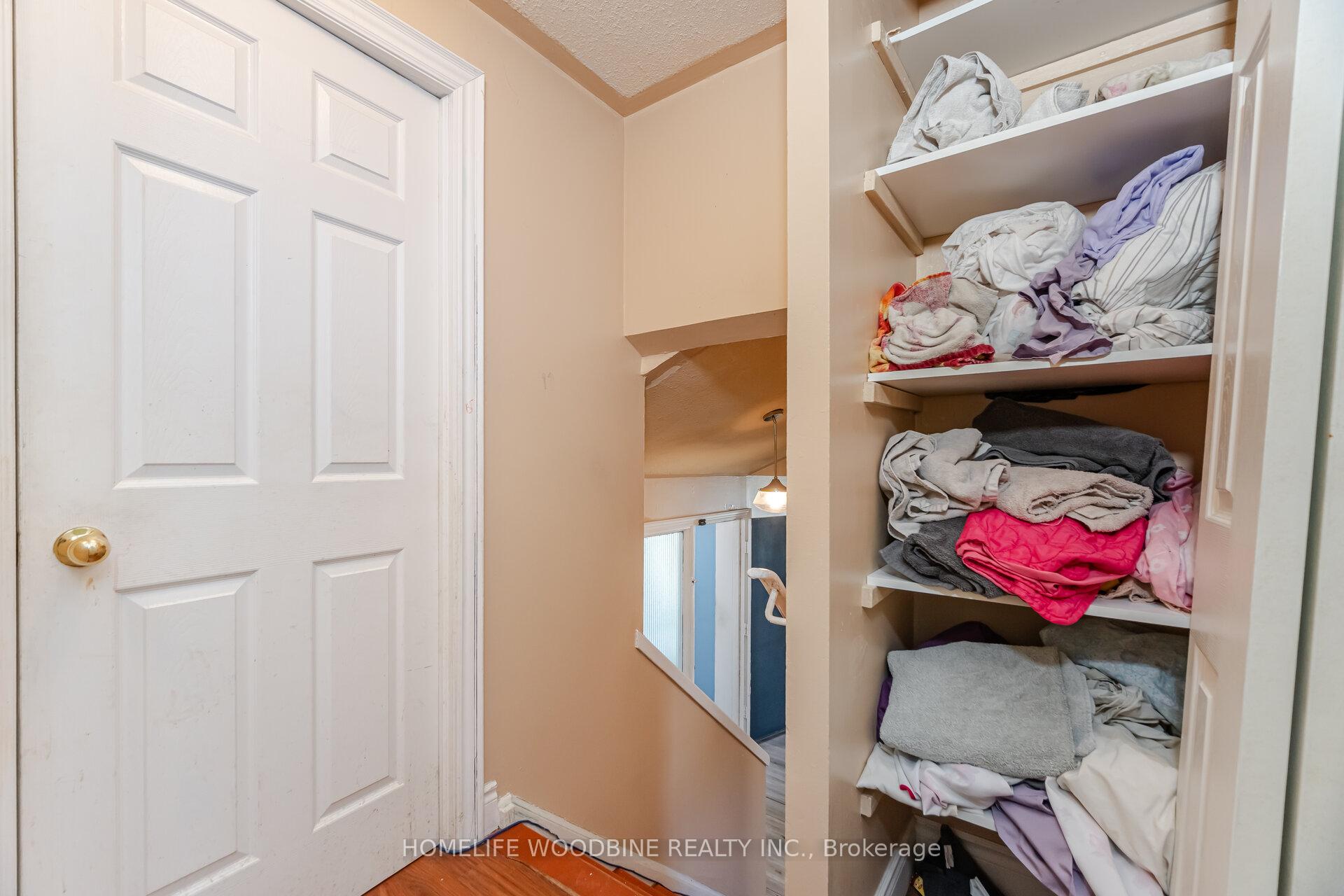 Photo 14 of 11 Helena Court, Brampton, Queen Street Corridor — HOMEH