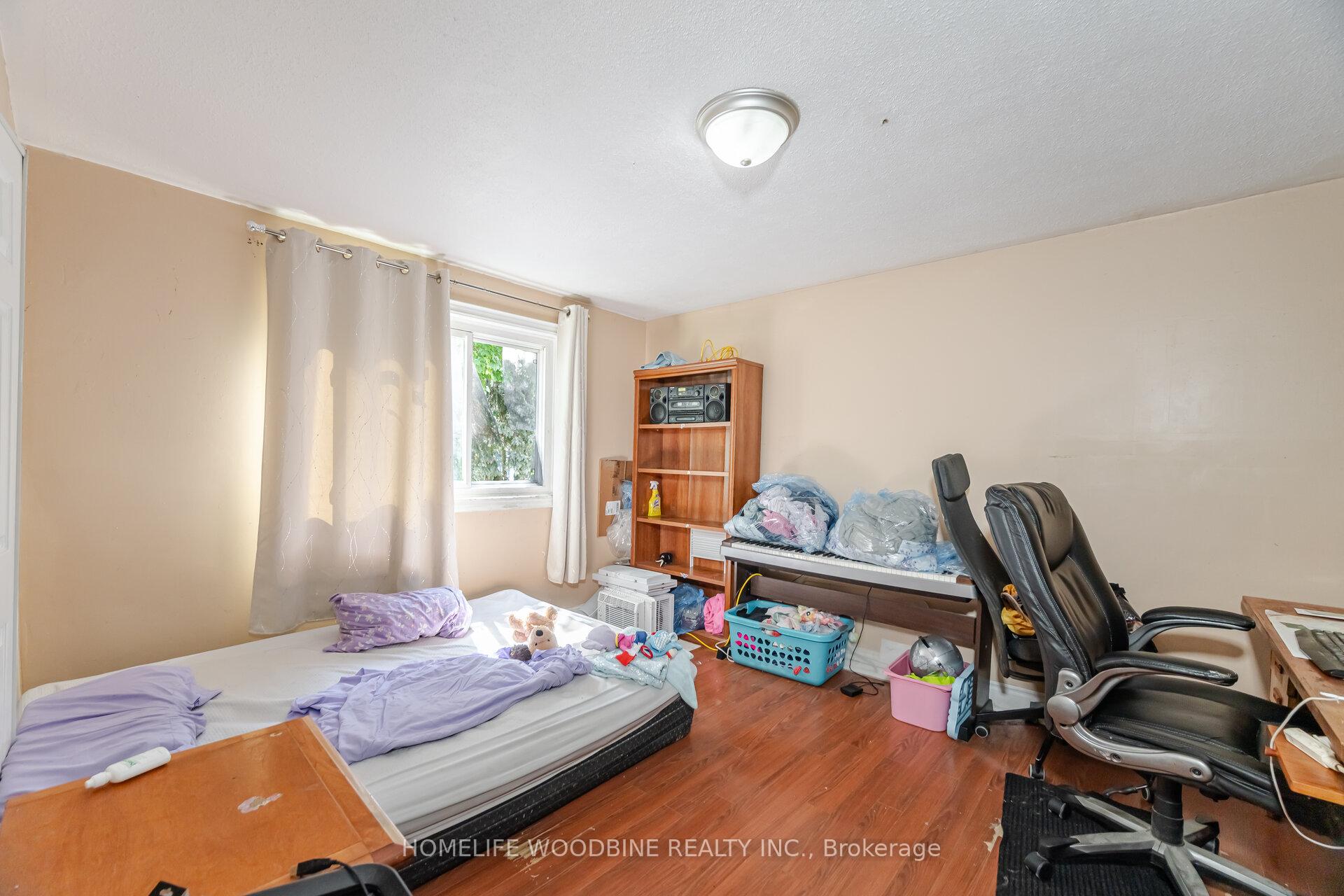 Photo 15 of 11 Helena Court, Brampton, Queen Street Corridor — HOMEH