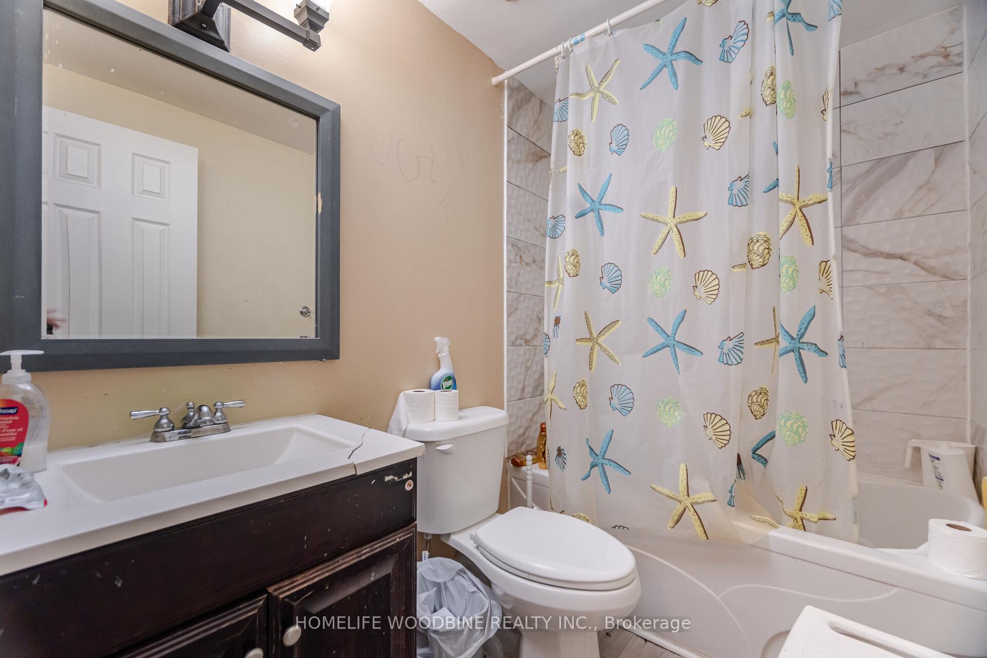 Photo 20 of 11 Helena Court, Brampton, Queen Street Corridor — HOMEH