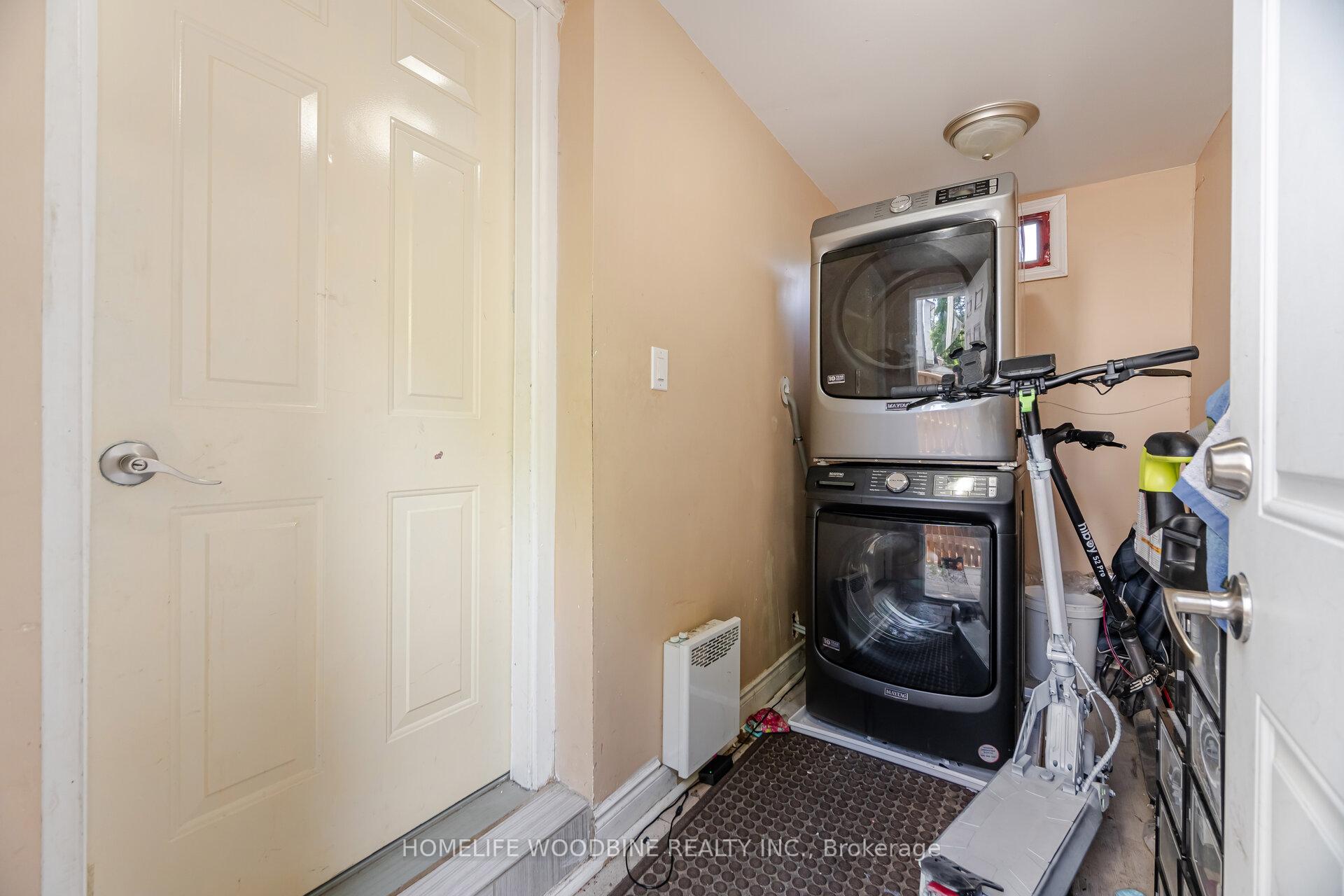Photo 21 of 11 Helena Court, Brampton, Queen Street Corridor — HOMEH