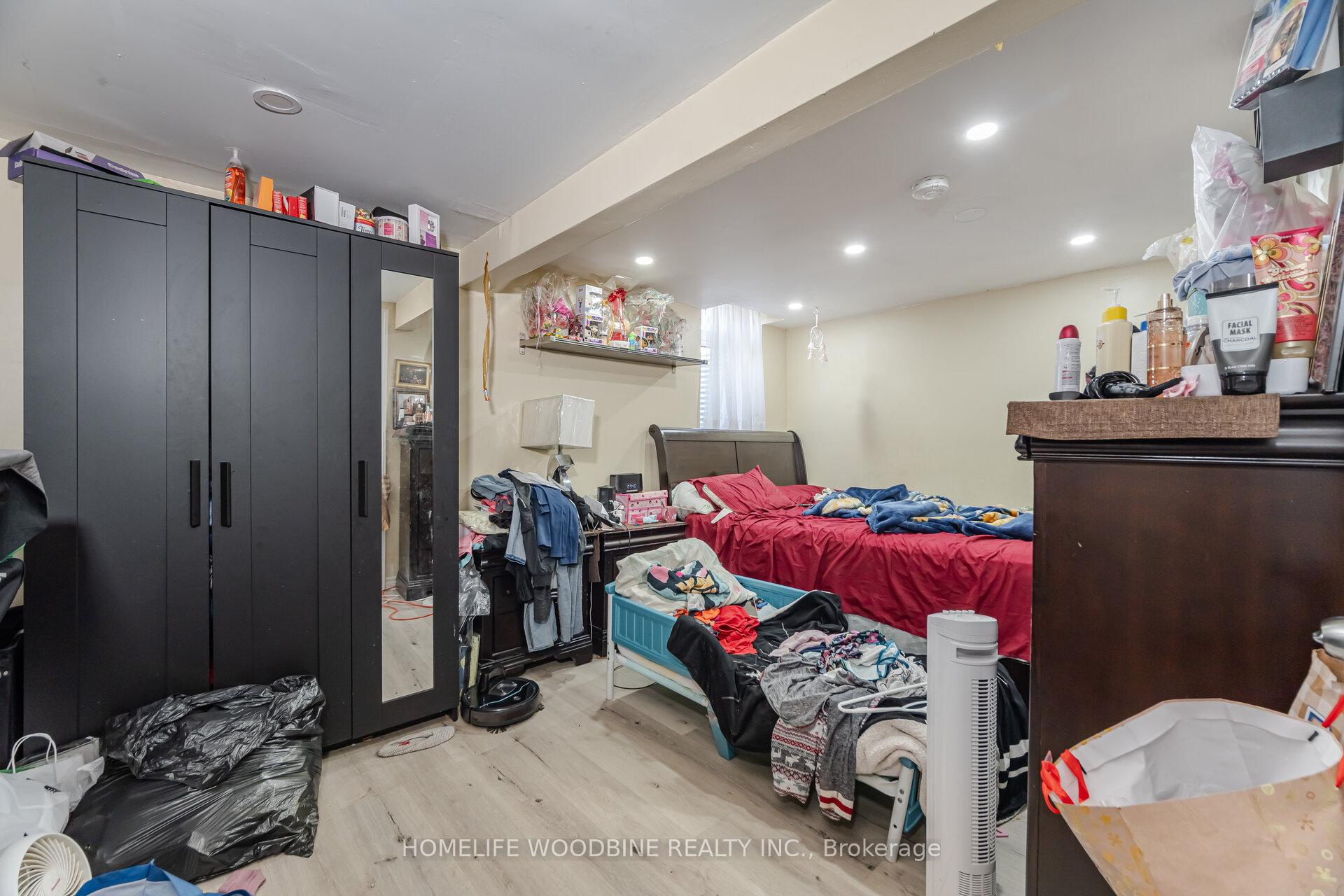 Photo 31 of 11 Helena Court, Brampton, Queen Street Corridor — HOMEH