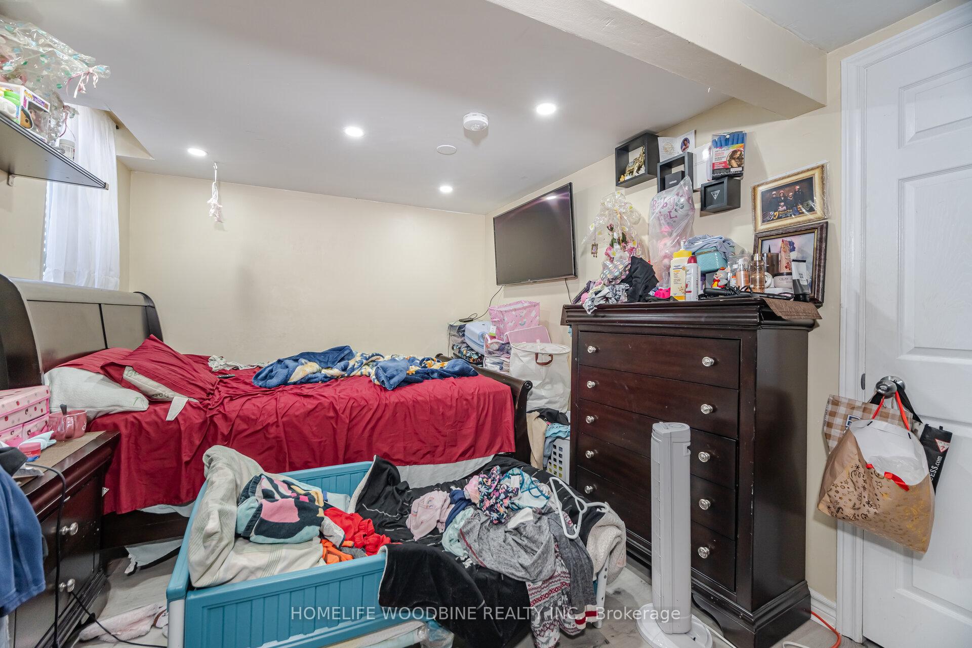 Photo 32 of 11 Helena Court, Brampton, Queen Street Corridor — HOMEH