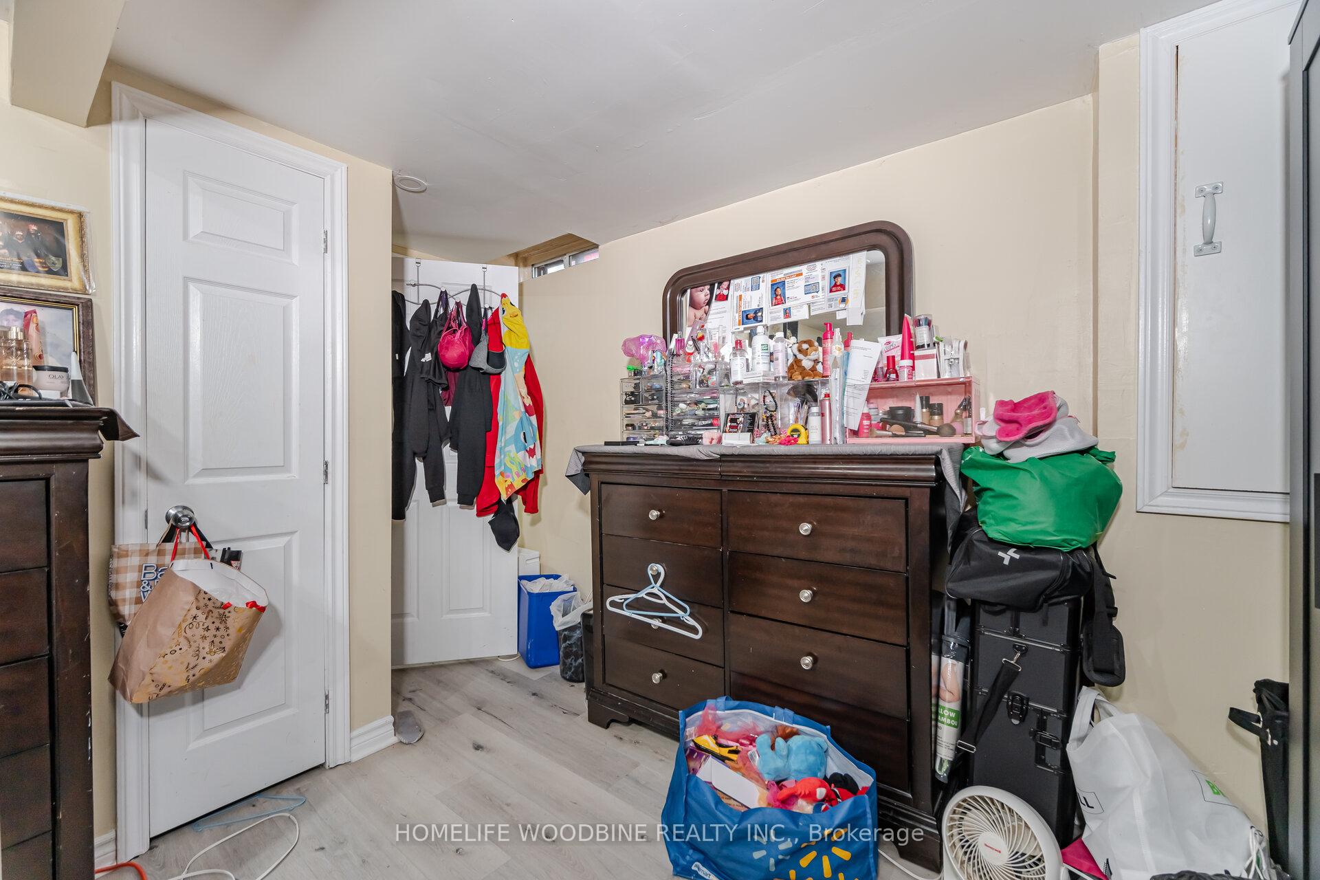 Photo 33 of 11 Helena Court, Brampton, Queen Street Corridor — HOMEH