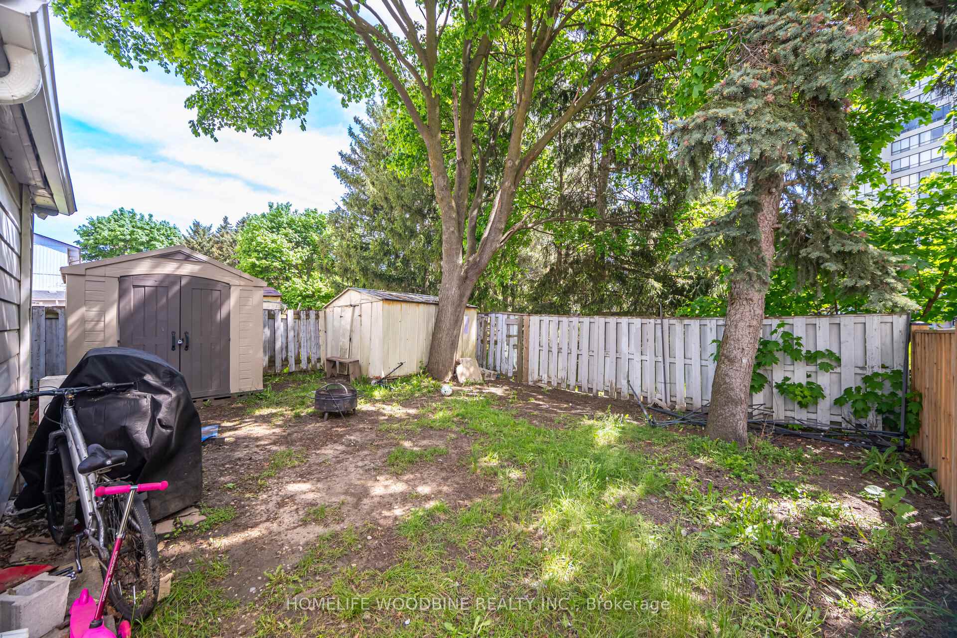 Photo 36 of 11 Helena Court, Brampton, Queen Street Corridor — HOMEH