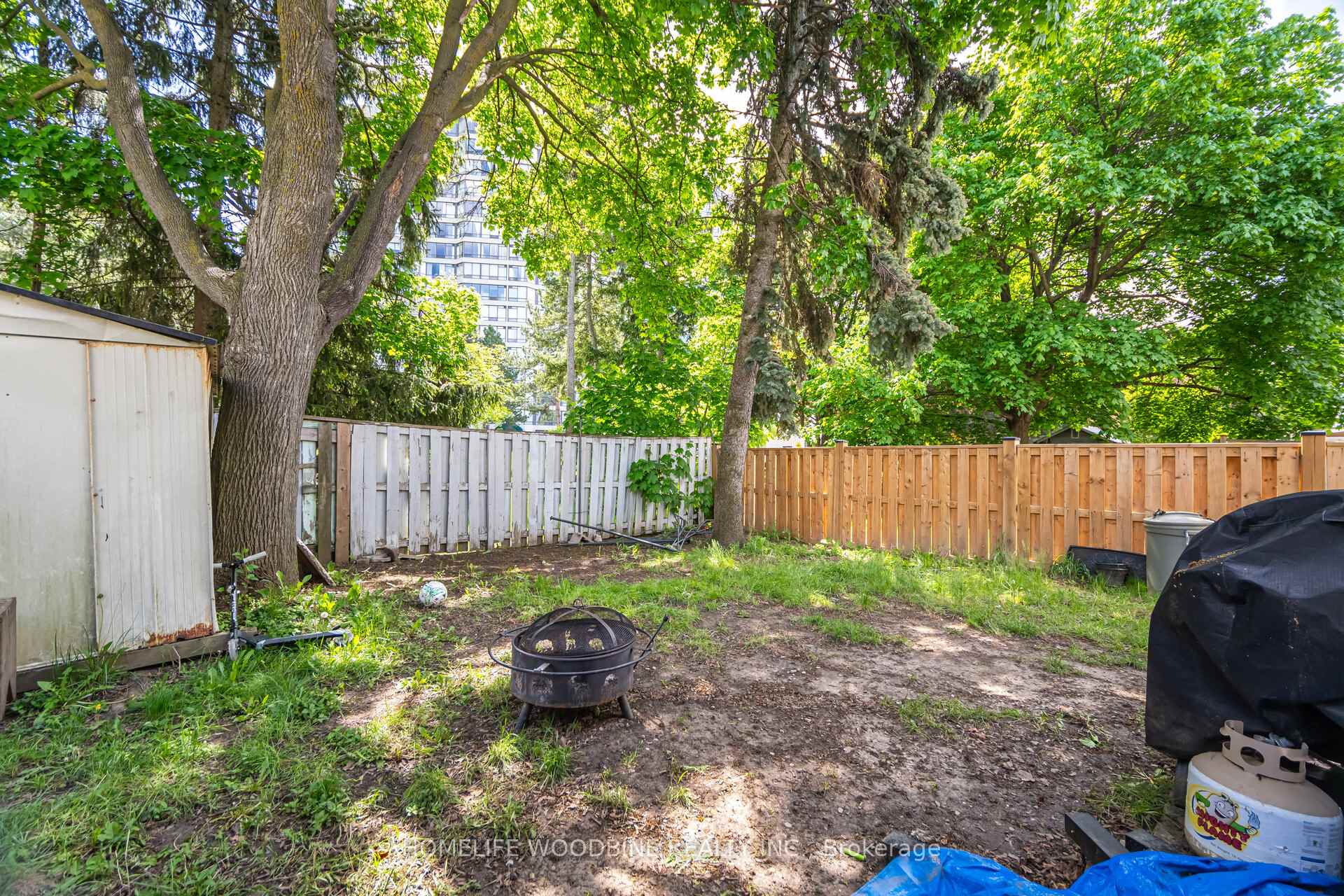 Photo 38 of 11 Helena Court, Brampton, Queen Street Corridor — HOMEH