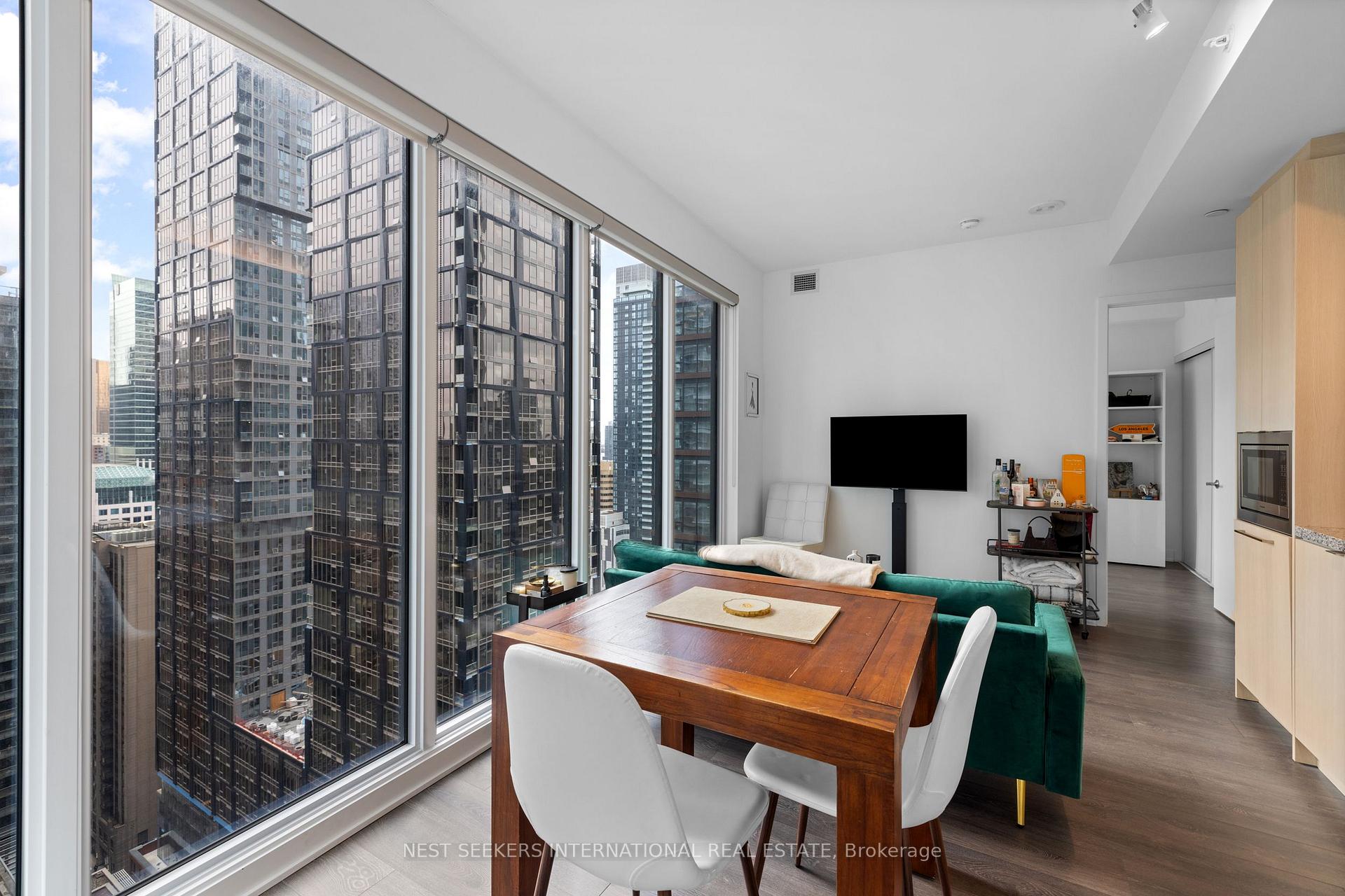 Photo 8 of Unit 3115, 115 Blue Jays Way, Toronto, Waterfront Communities — HOMEH
