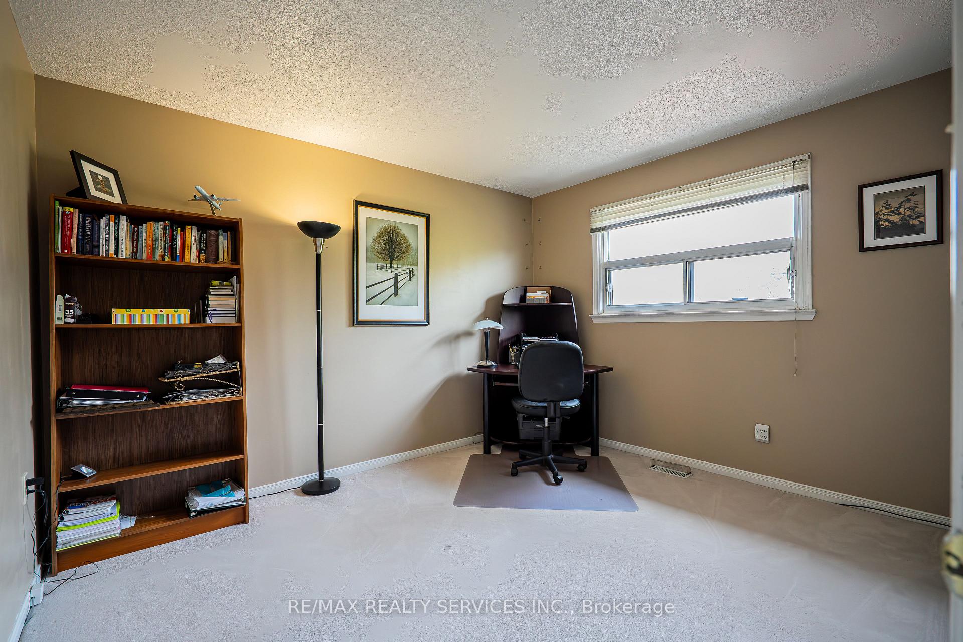 Photo 19 of 18 Nuttall Street, Brampton, Westgate — HOMEH