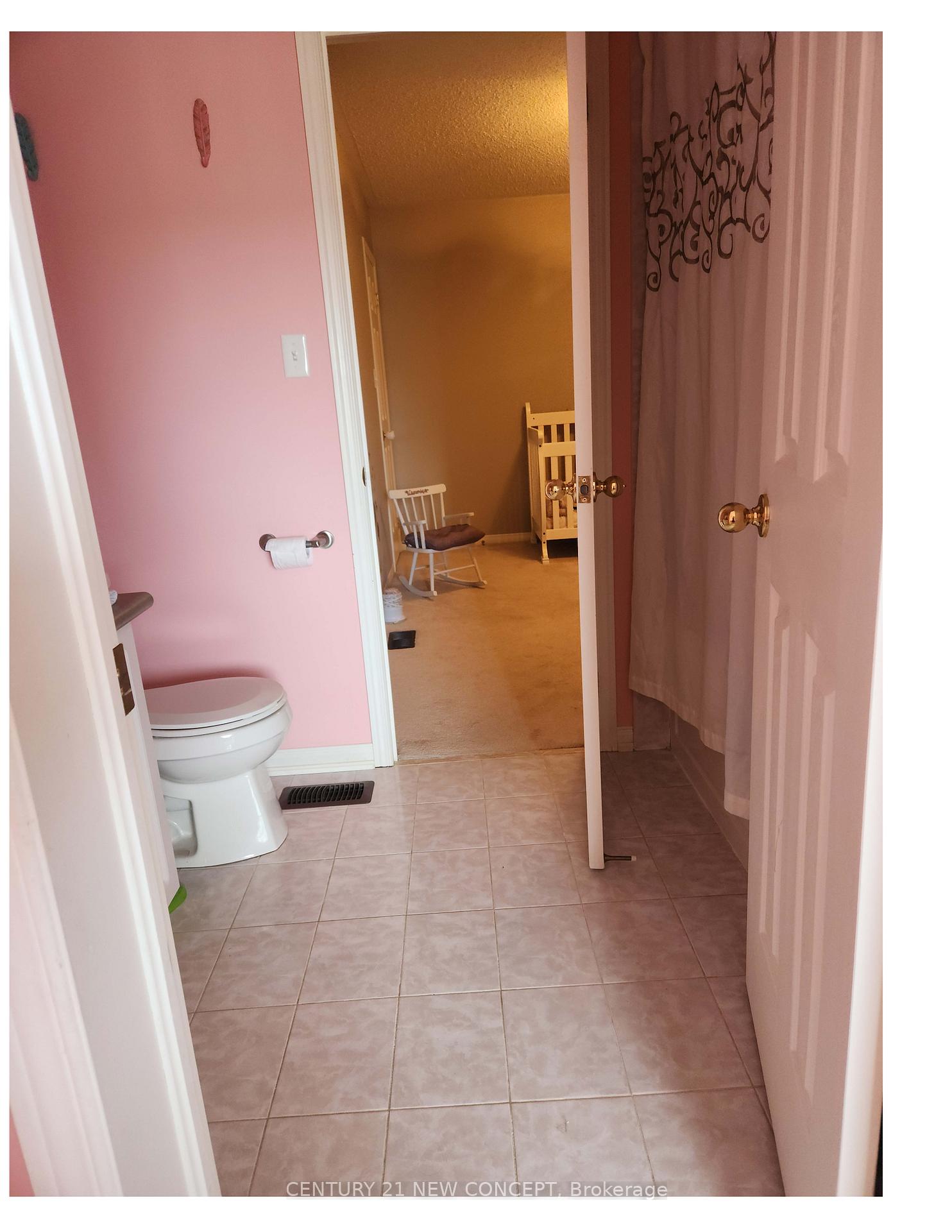 Photo 39 of 48 Humphrey Street, Hamilton, Waterdown — HOMEH