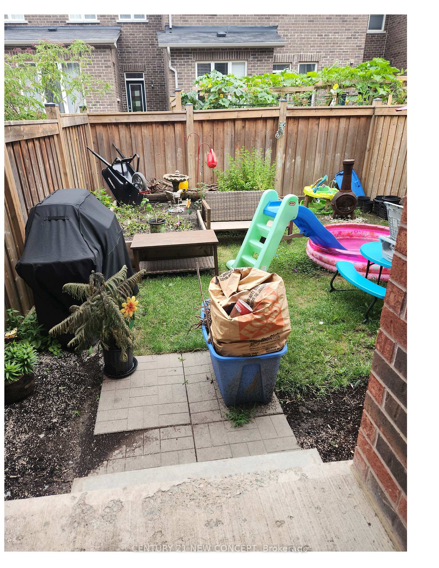 Photo 40 of 48 Humphrey Street, Hamilton, Waterdown — HOMEH