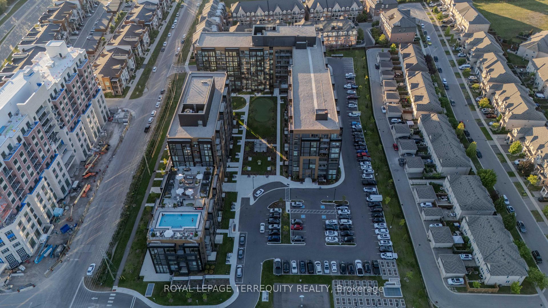 Photo 2 of Unit 611, 2343 Khalsa Gate, Oakville, Westmount — HOMEH