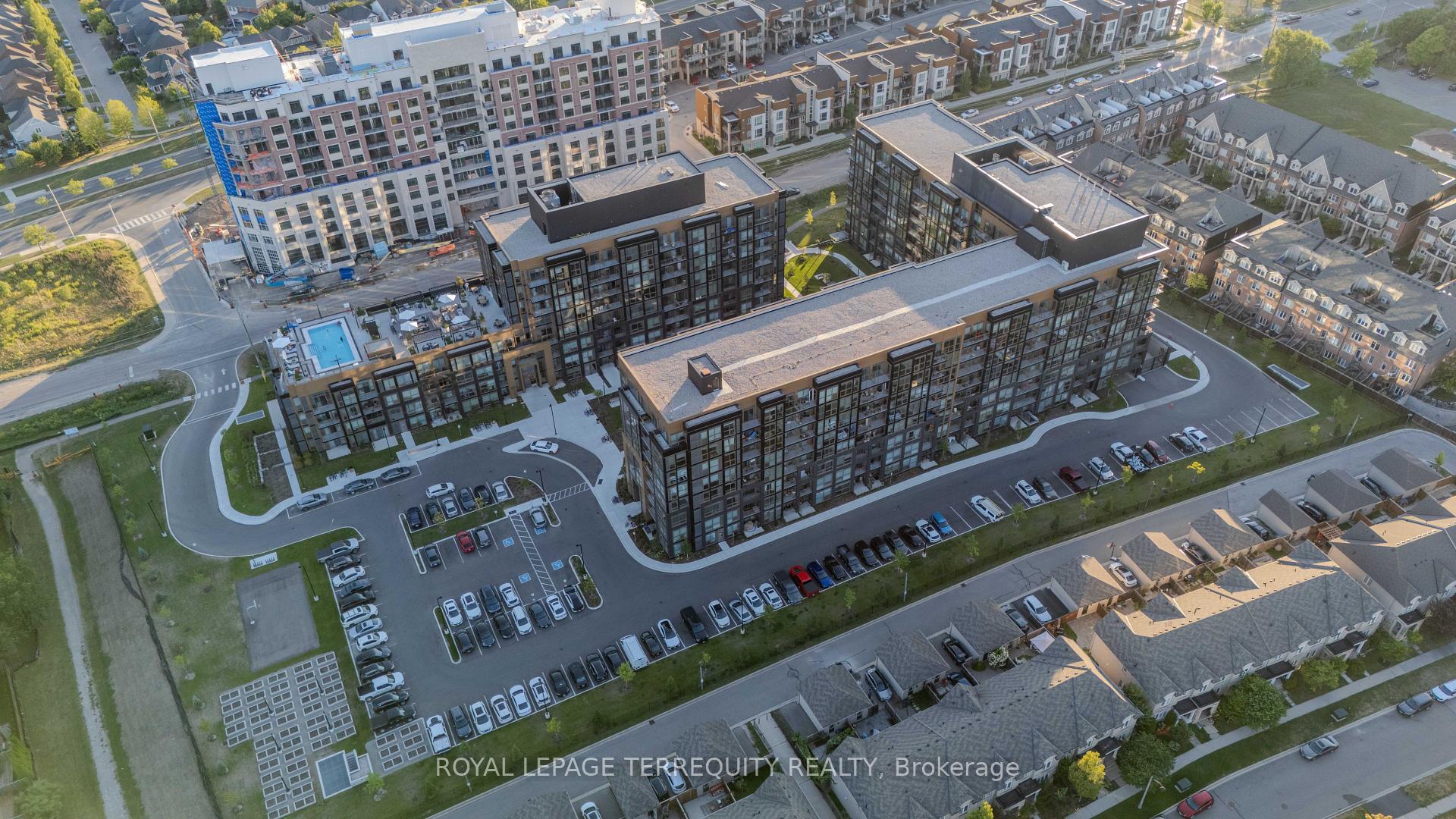 Photo 3 of Unit 611, 2343 Khalsa Gate, Oakville, Westmount — HOMEH