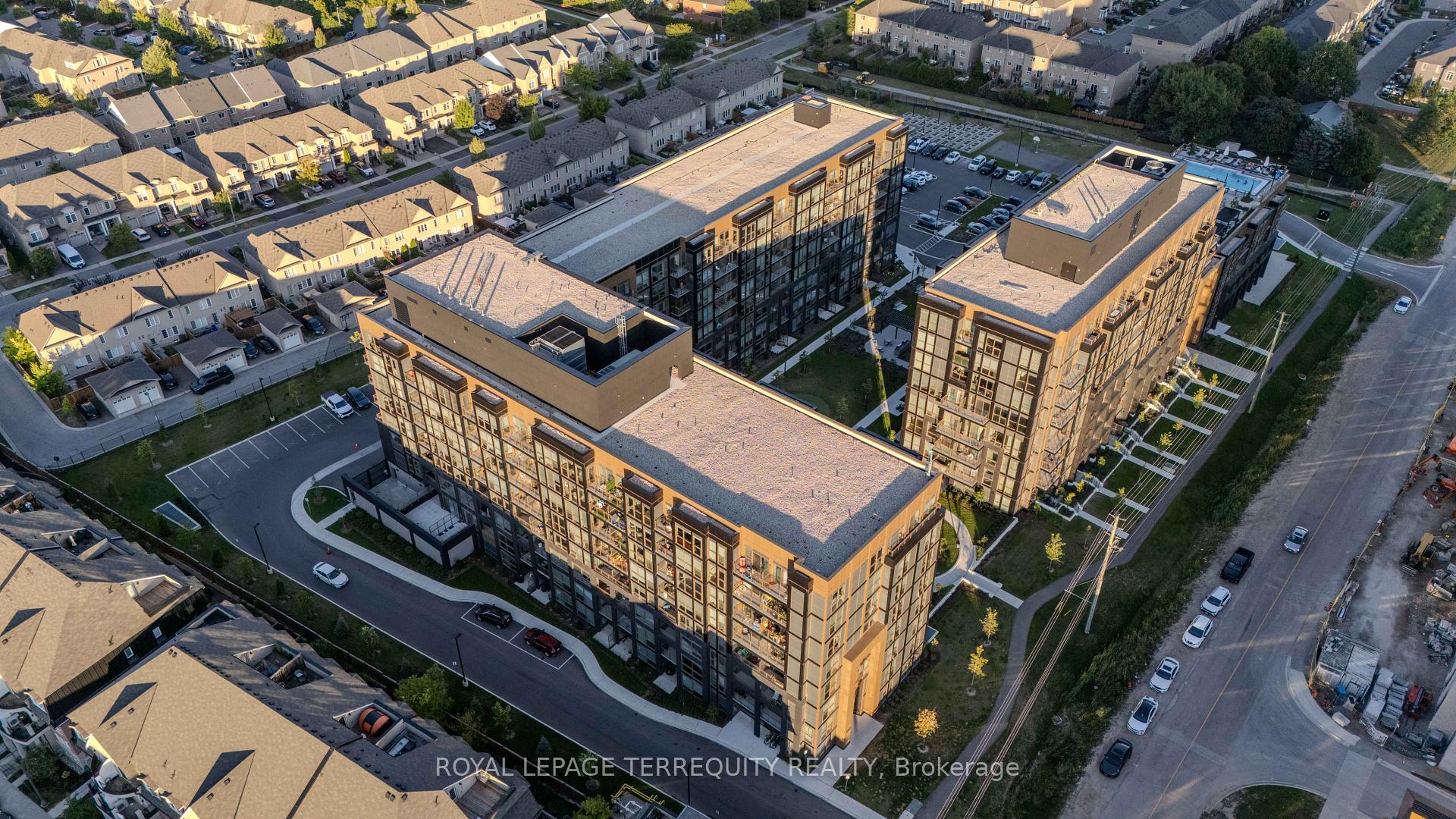 Photo 6 of Unit 611, 2343 Khalsa Gate, Oakville, Westmount — HOMEH