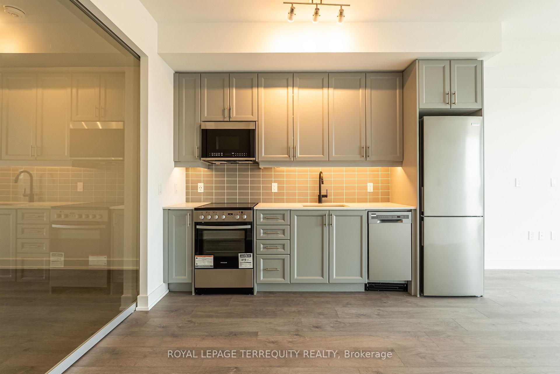 Photo 14 of Unit 611, 2343 Khalsa Gate, Oakville, Westmount — HOMEH