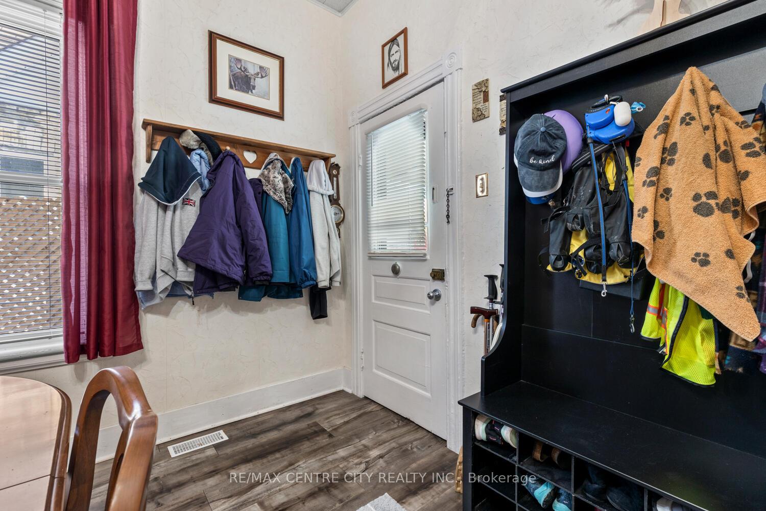 Photo 27 of 45 Barwick Street, St. Thomas — HOMEH