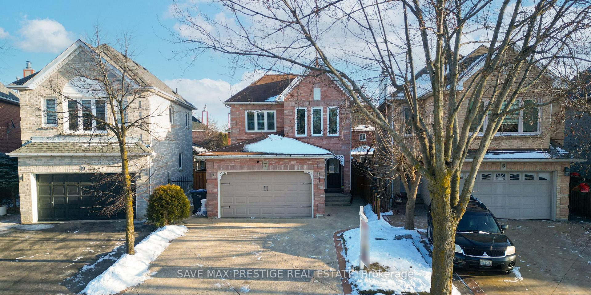 Photo 1 of 7 Hood Crescent, Brampton, Fletcher's West — HOMEH