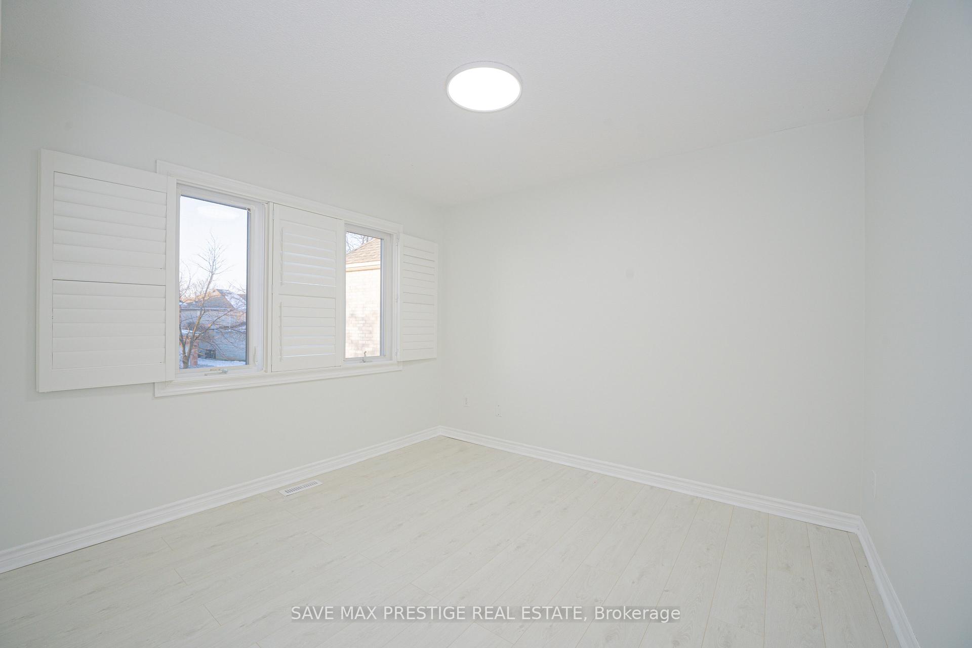 Photo 21 of 7 Hood Crescent, Brampton, Fletcher's West — HOMEH