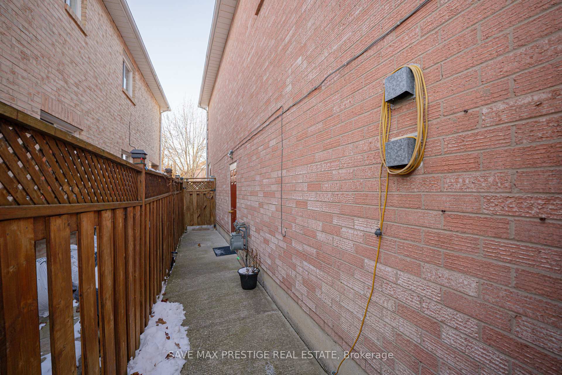 Photo 74 of 7 Hood Crescent, Brampton, Fletcher's West — HOMEH