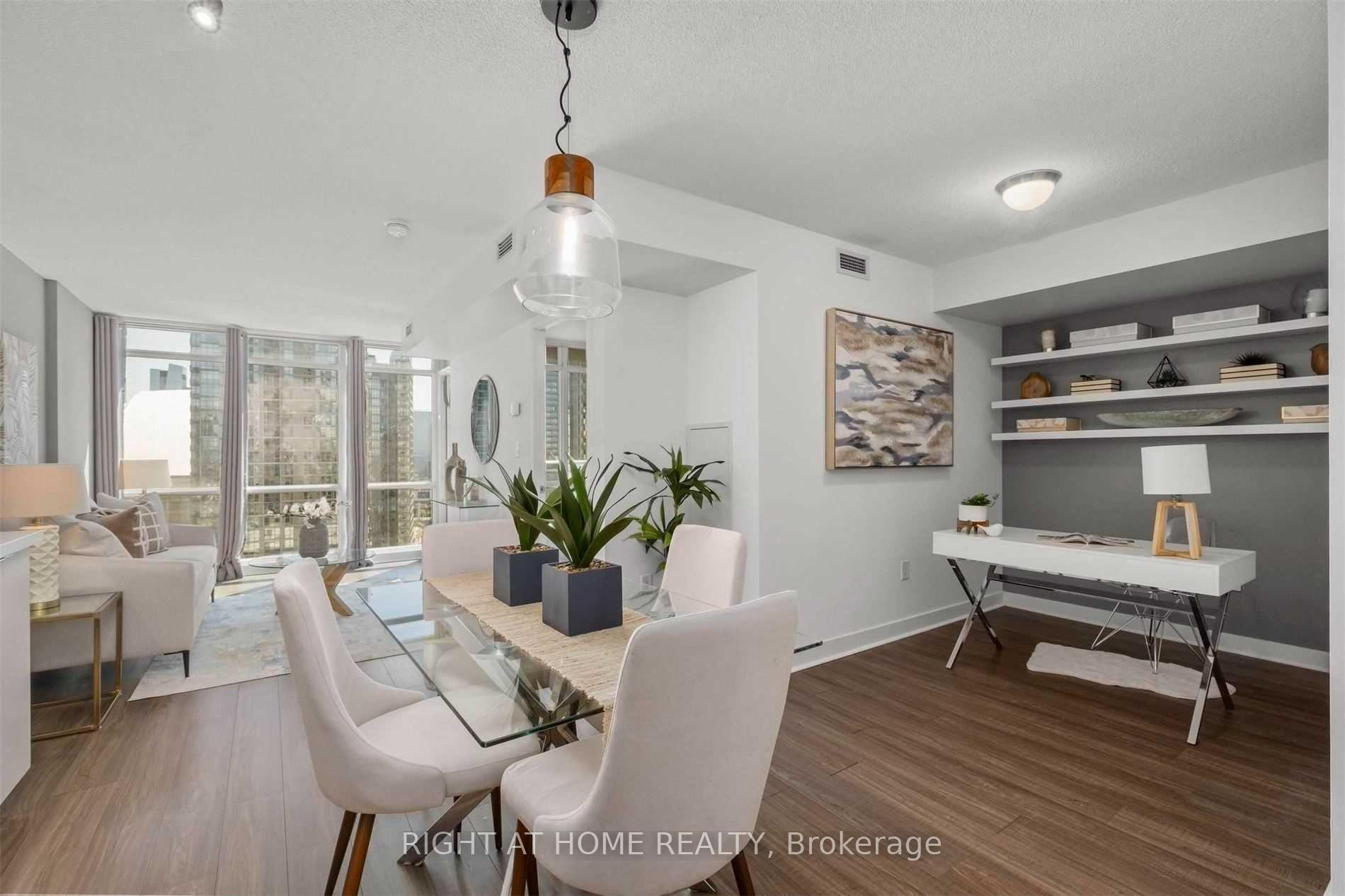Photo 2 of Unit 2207, 15 Fort York Boulevard, Toronto, Waterfront Communities — HOMEH