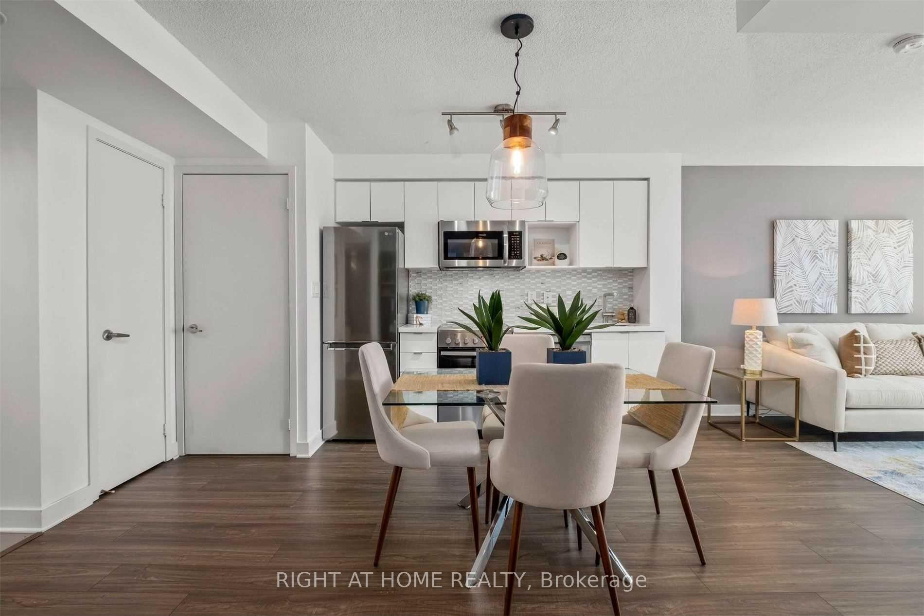 Photo 13 of Unit 2207, 15 Fort York Boulevard, Toronto, Waterfront Communities — HOMEH