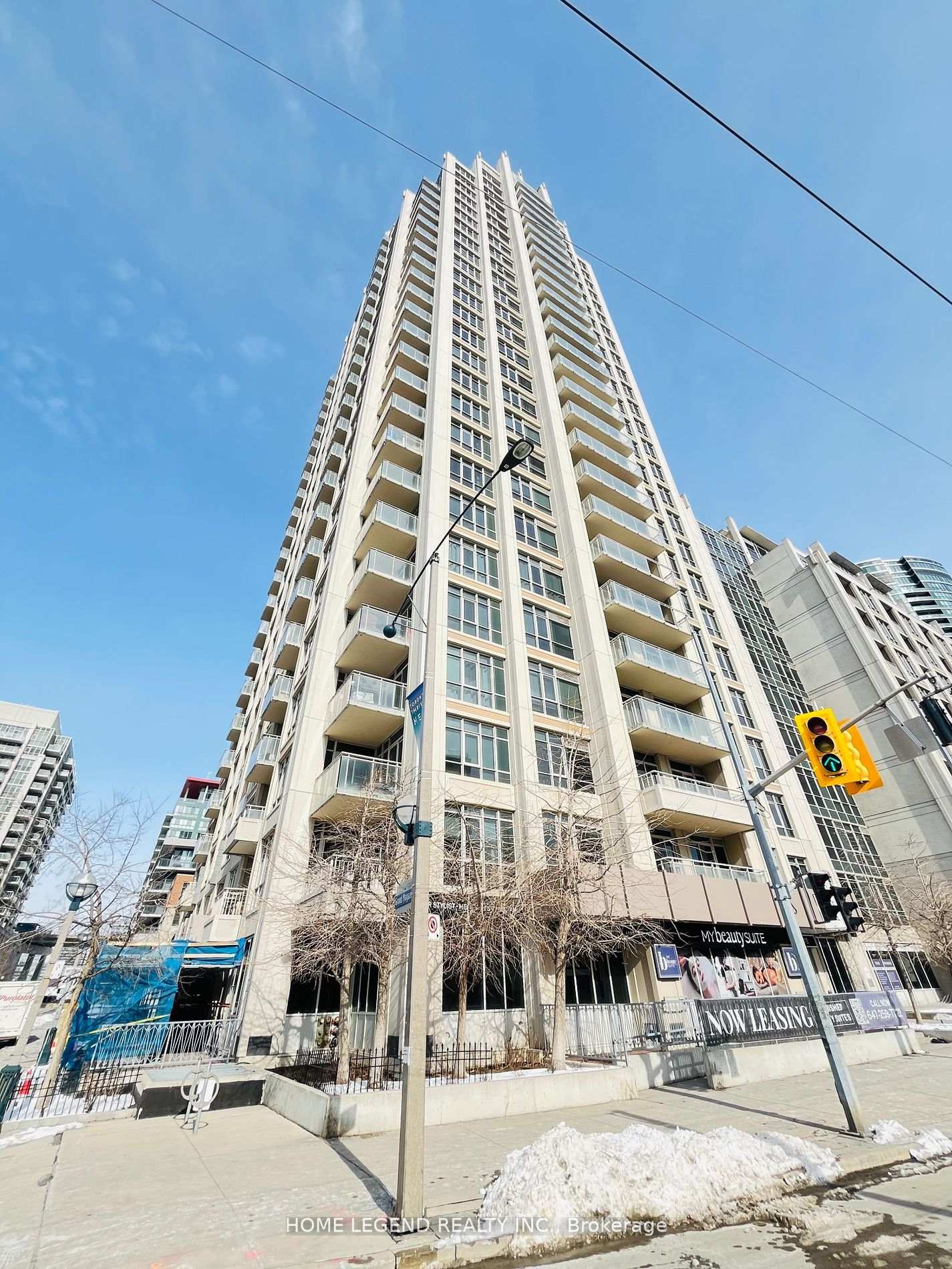 Front of Unit 1809, 21 Grand Magazine Street
