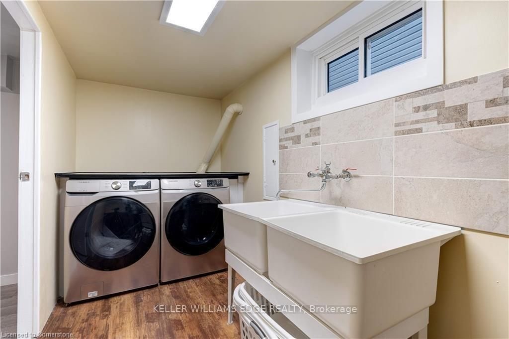 Photo 15 of 17 Dundas Street, Hamilton, Dundas — HOMEH