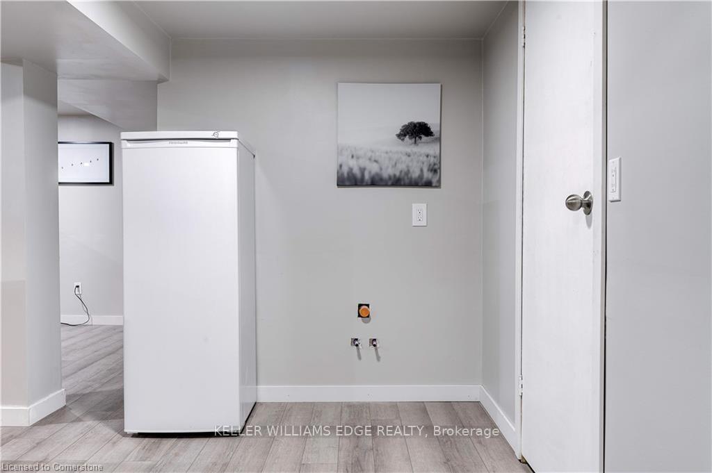 Photo 18 of 17 Dundas Street, Hamilton, Dundas — HOMEH