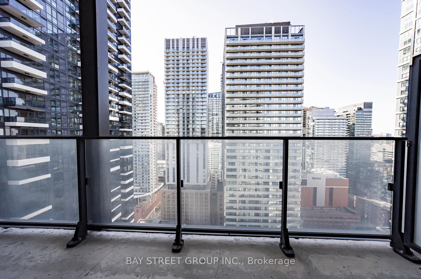 Photo 3 of Unit 2509, 125 Peter Street, Toronto, Waterfront Communities — HOMEH