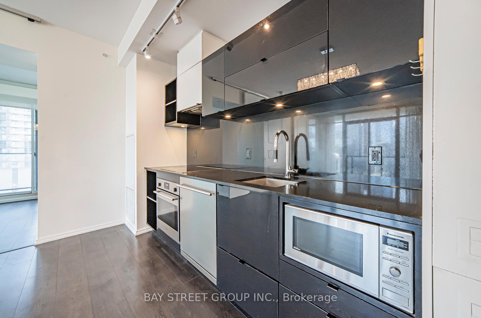 Photo 19 of Unit 2509, 125 Peter Street, Toronto, Waterfront Communities — HOMEH
