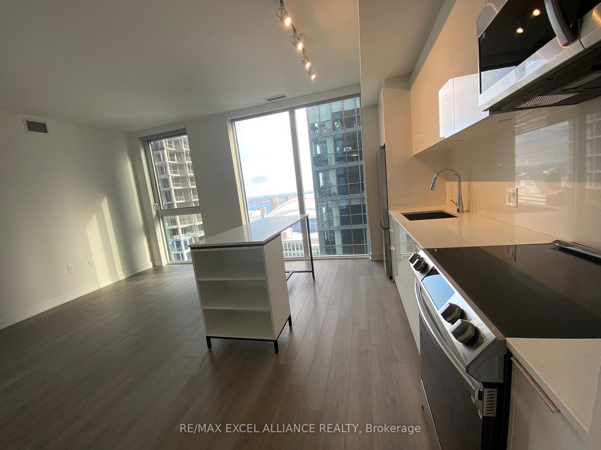 Photo 6 of Unit 2908, 357 King Street W, Toronto, Waterfront Communities — HOMEH