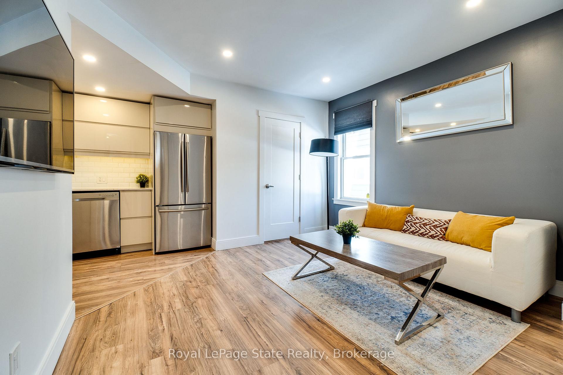 Photo 9 of 55 East Bend Avenue N, Hamilton, Crown Point — HOMEH
