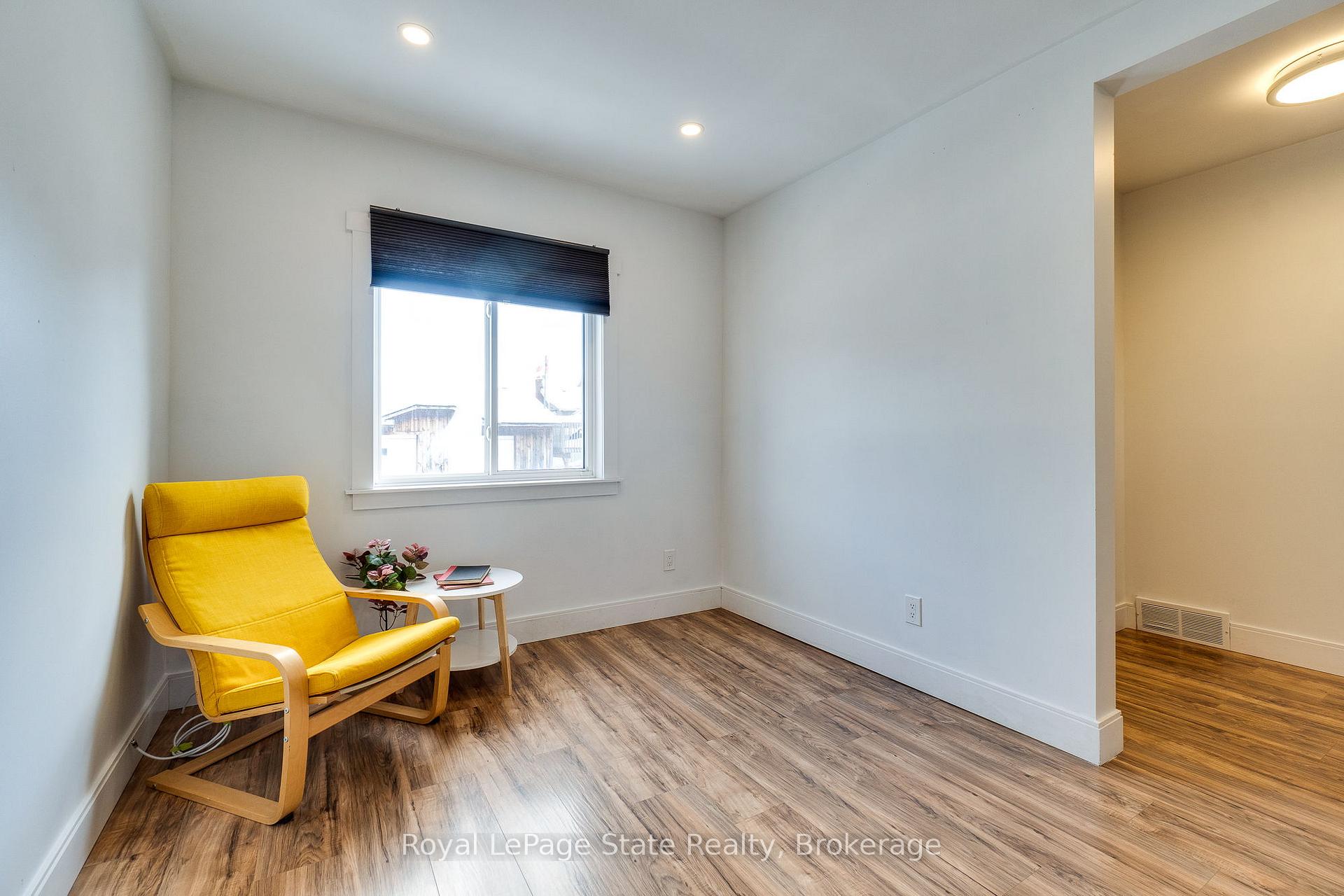 Photo 17 of 55 East Bend Avenue N, Hamilton, Crown Point — HOMEH