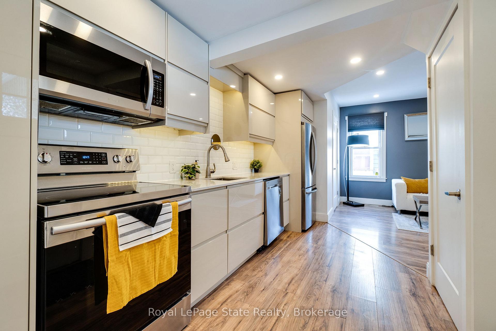 Photo 20 of 55 East Bend Avenue N, Hamilton, Crown Point — HOMEH
