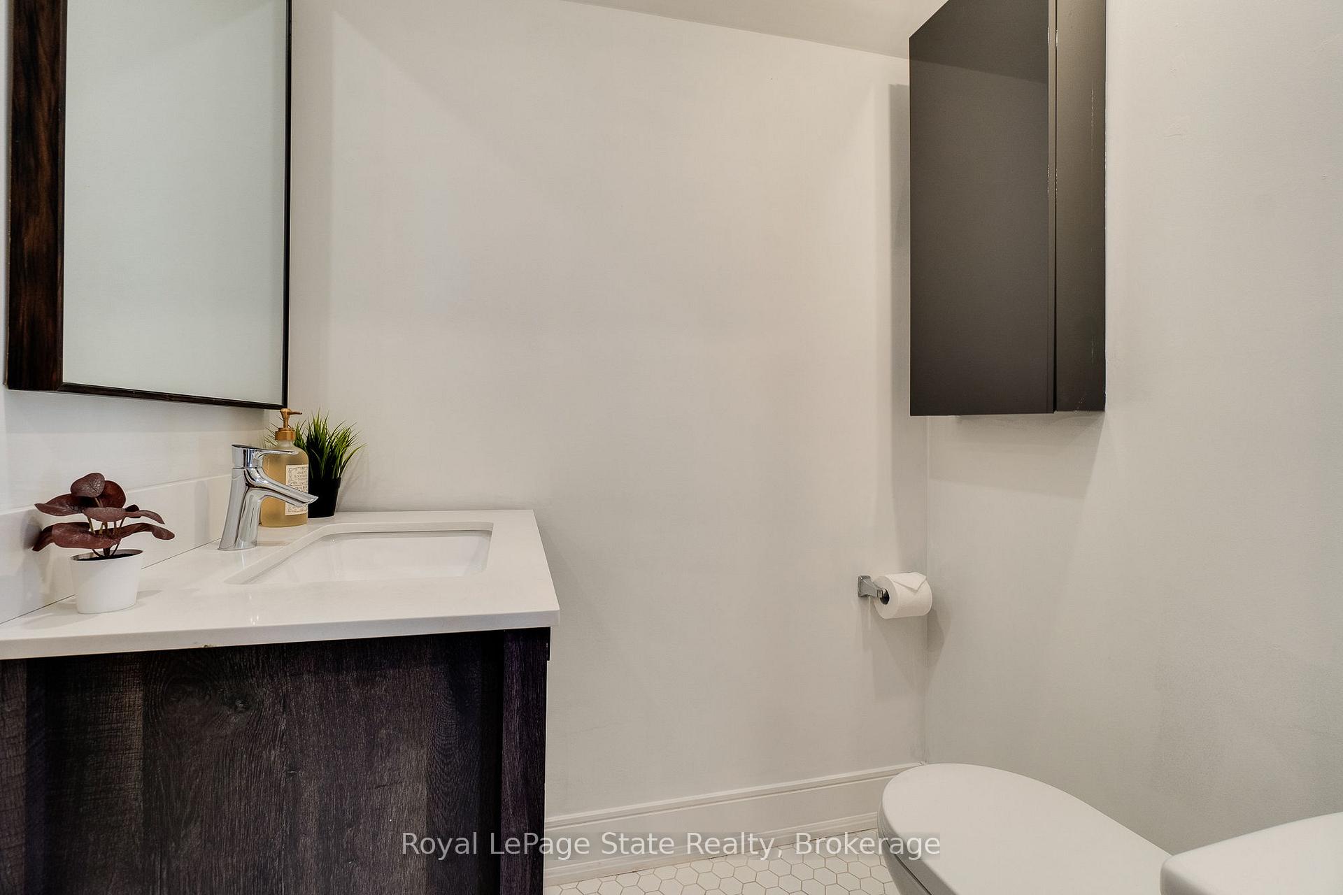 Photo 26 of 55 East Bend Avenue N, Hamilton, Crown Point — HOMEH