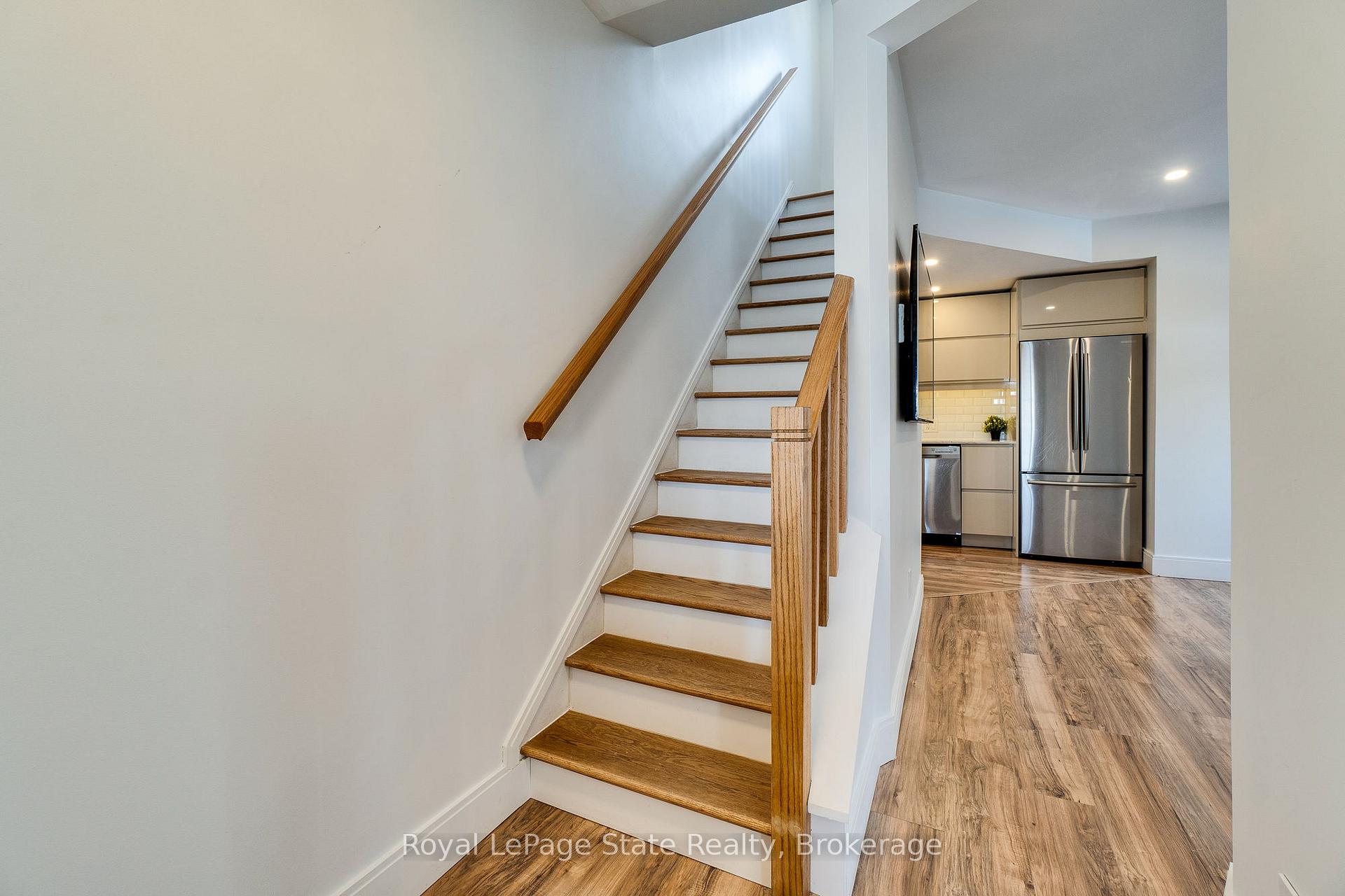 Photo 27 of 55 East Bend Avenue N, Hamilton, Crown Point — HOMEH