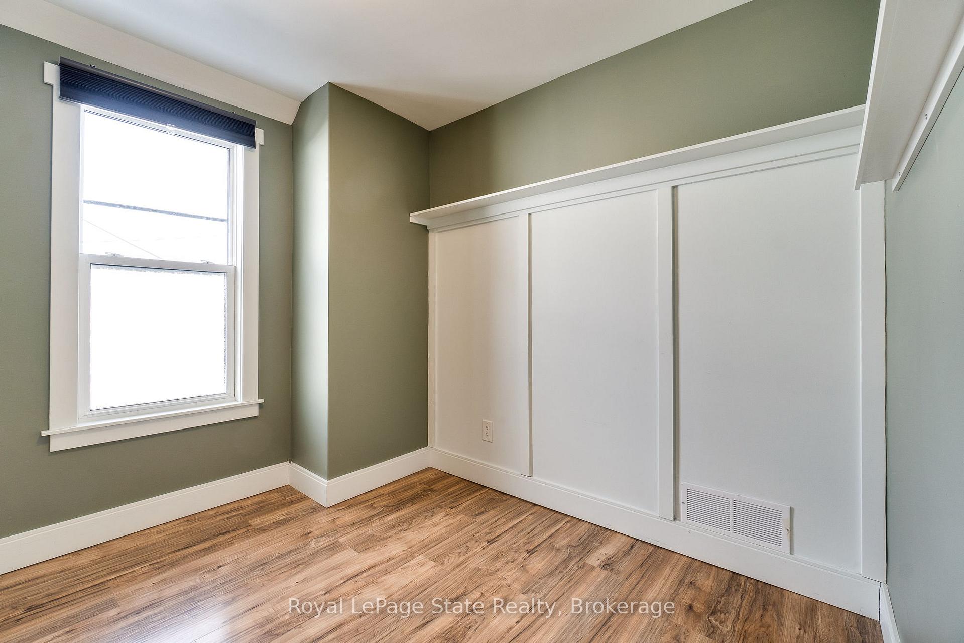 Photo 34 of 55 East Bend Avenue N, Hamilton, Crown Point — HOMEH