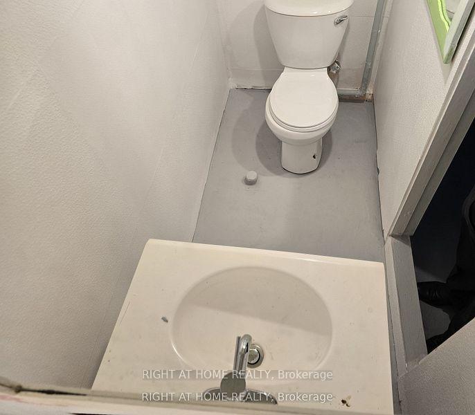 Photo 12 of 36 Beechwood Avenue, Hamilton, Stripley — HOMEH