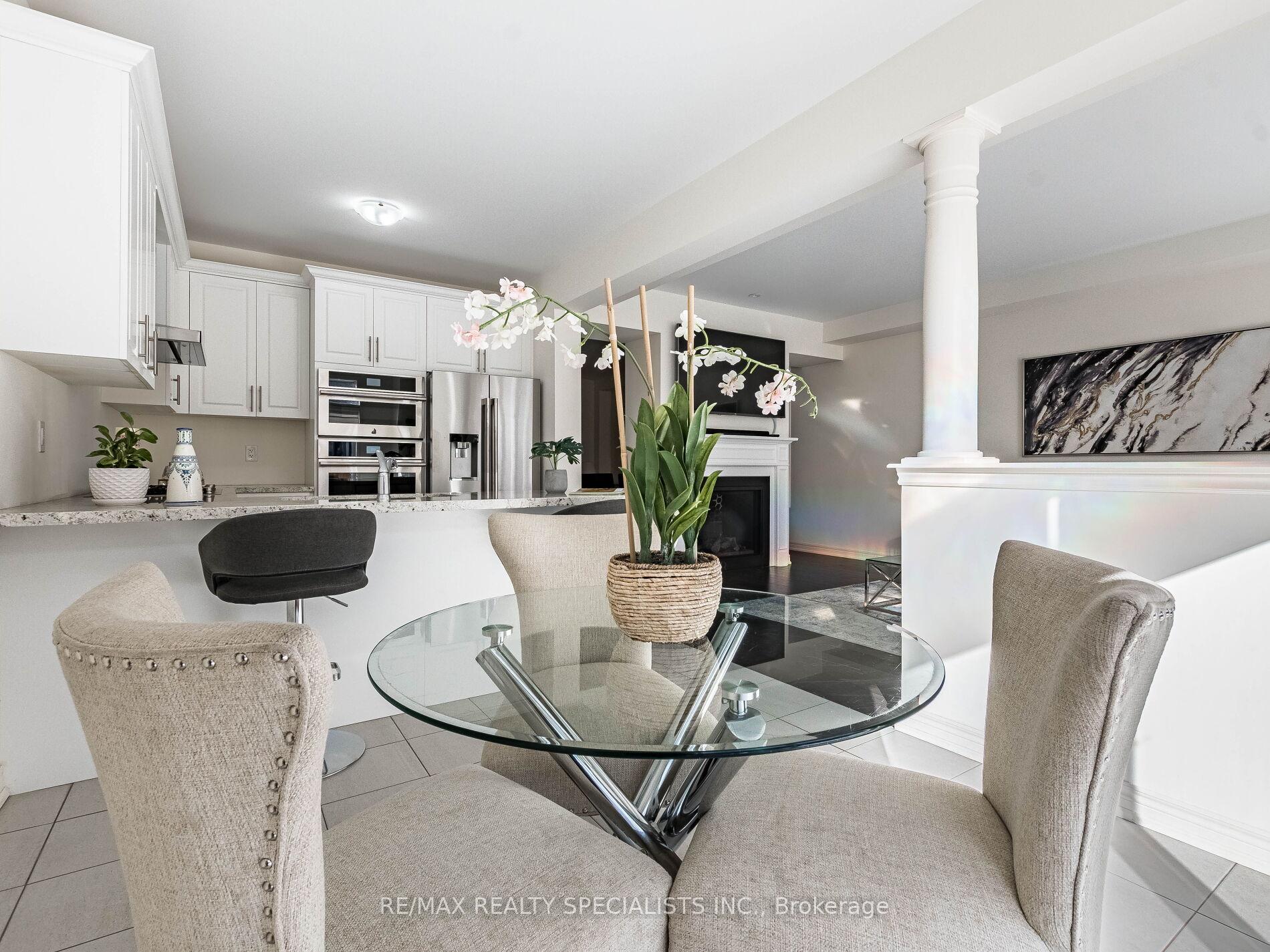 Photo 17 of 23 Matterhorn Road, Brampton, Northwest Brampton — HOMEH