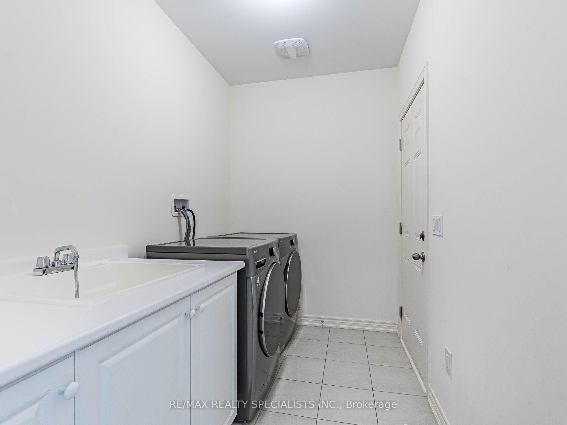 Photo 21 of 23 Matterhorn Road, Brampton, Northwest Brampton — HOMEH