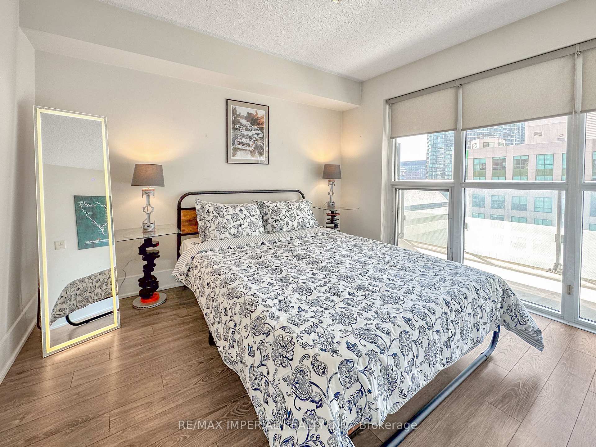 Photo 10 of Unit 901, 300 Front Street, Toronto, Waterfront Communities — HOMEH