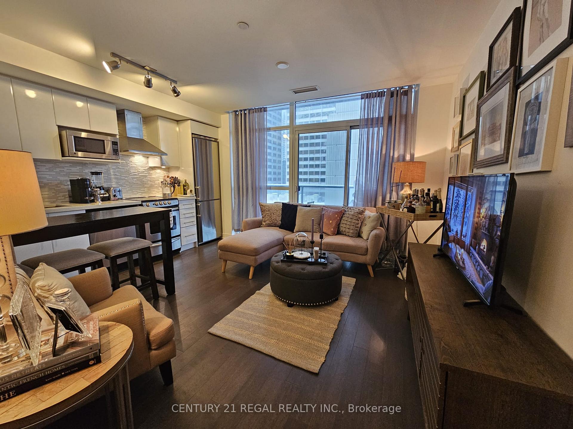 Photo 10 of Unit 1008, 58 Orchard View Boulevard, Toronto, Yonge-Eglinton — HOMEH