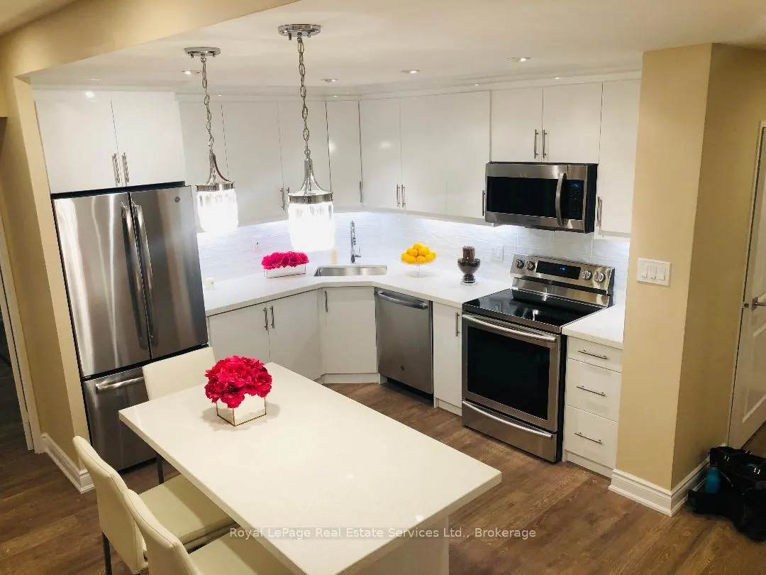 Photo 2 of Unit 105, 2185 Marine Drive, Oakville, Bronte — HOMEH