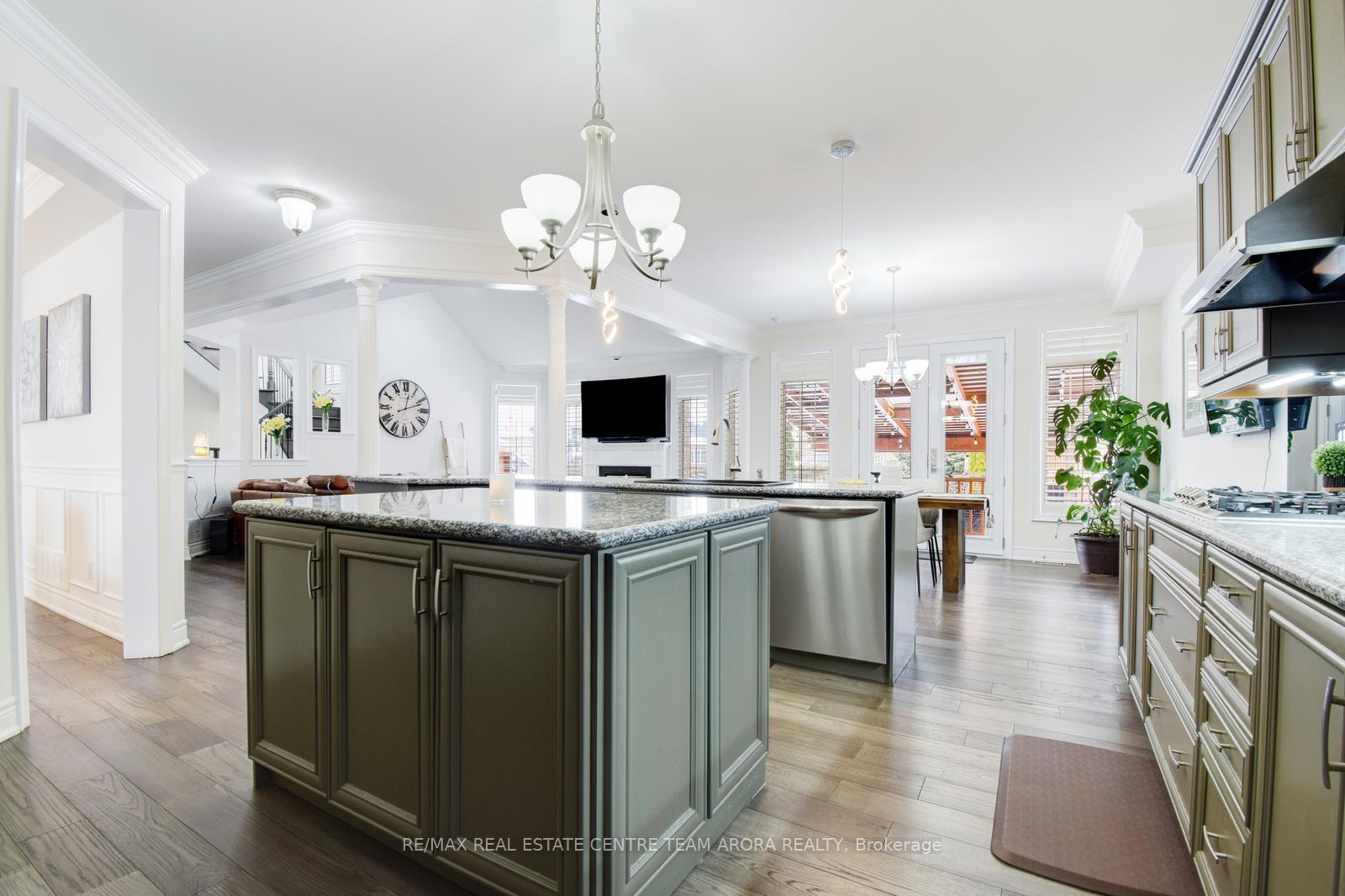 Photo 14 of 6 Champion Court, Brampton, Credit Valley — HOMEH