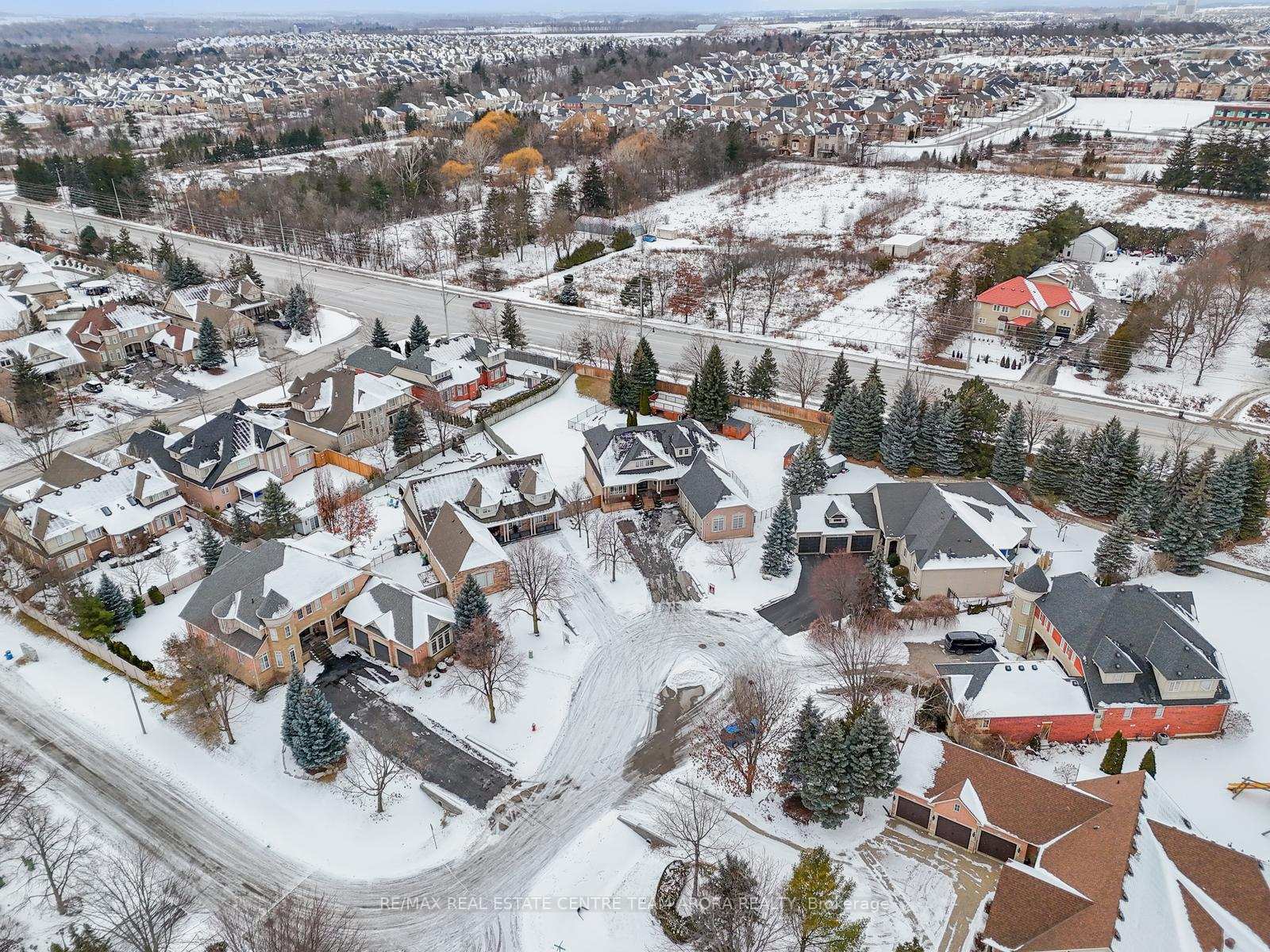 Photo 38 of 6 Champion Court, Brampton, Credit Valley — HOMEH