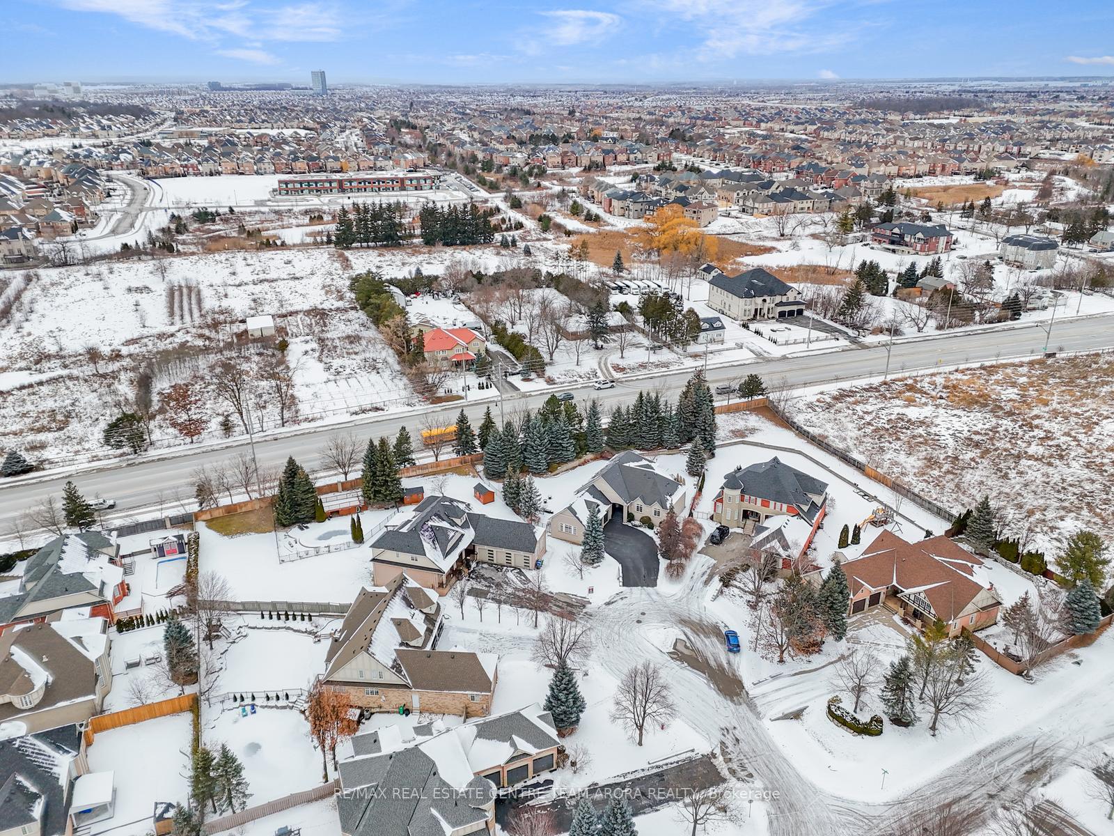 Photo 40 of 6 Champion Court, Brampton, Credit Valley — HOMEH