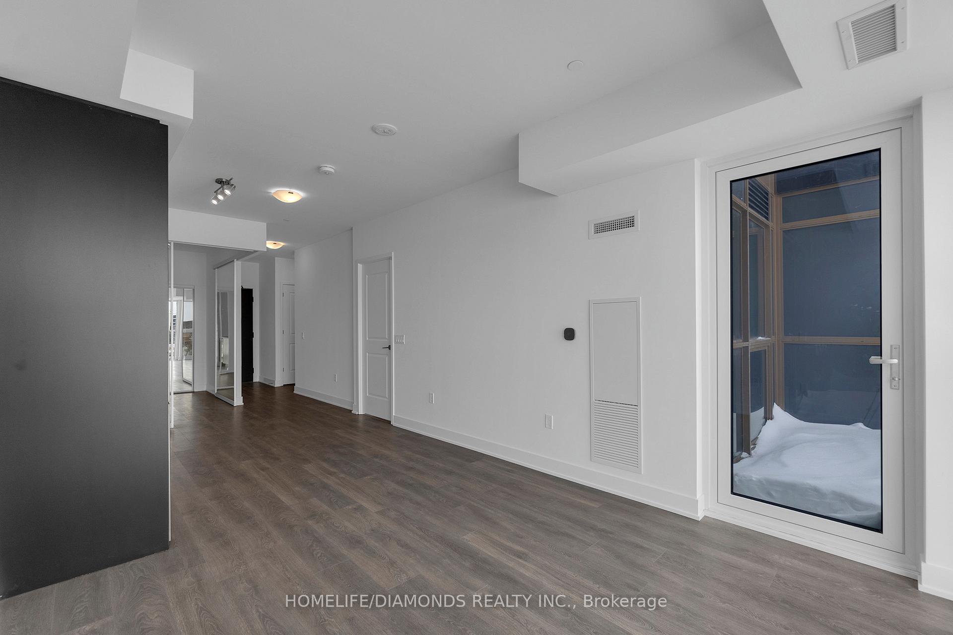Photo 14 of Unit 816, 2343 khalsa Gate, Oakville, Westmount — HOMEH
