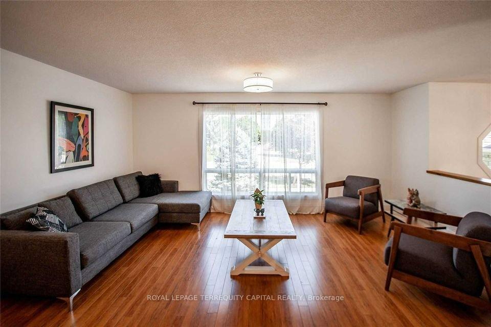 Photo 5 of Unit Upper, 45 Mapleton Avenue, Barrie, Holly — HOMEH