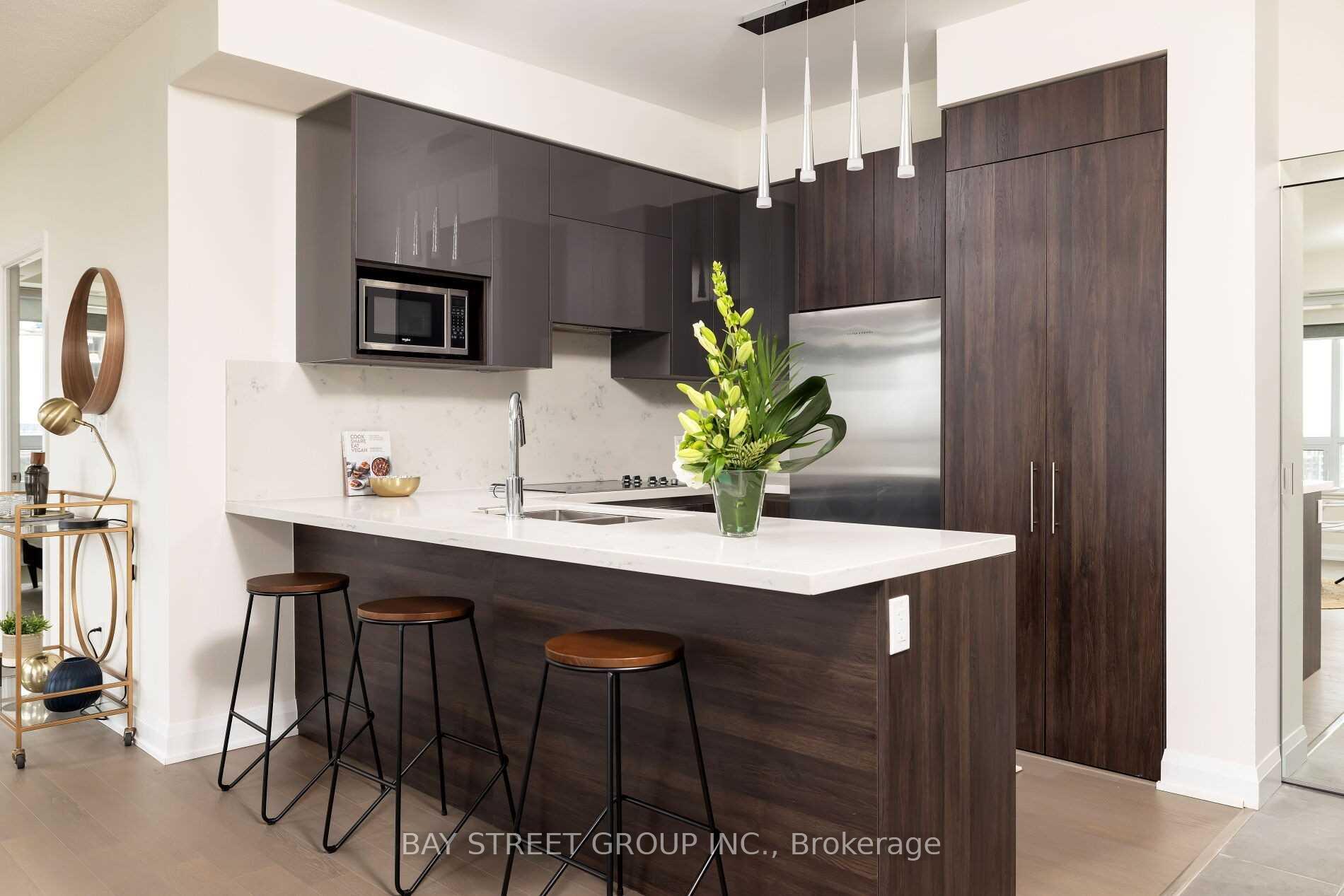 Photo 3 of Unit 1708, 15 Water Walk Drive, Markham, Unionville — HOMEH