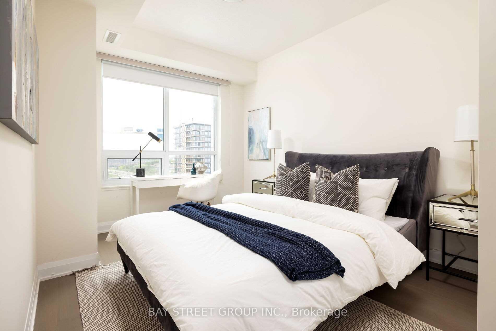 Photo 6 of Unit 1708, 15 Water Walk Drive, Markham, Unionville — HOMEH